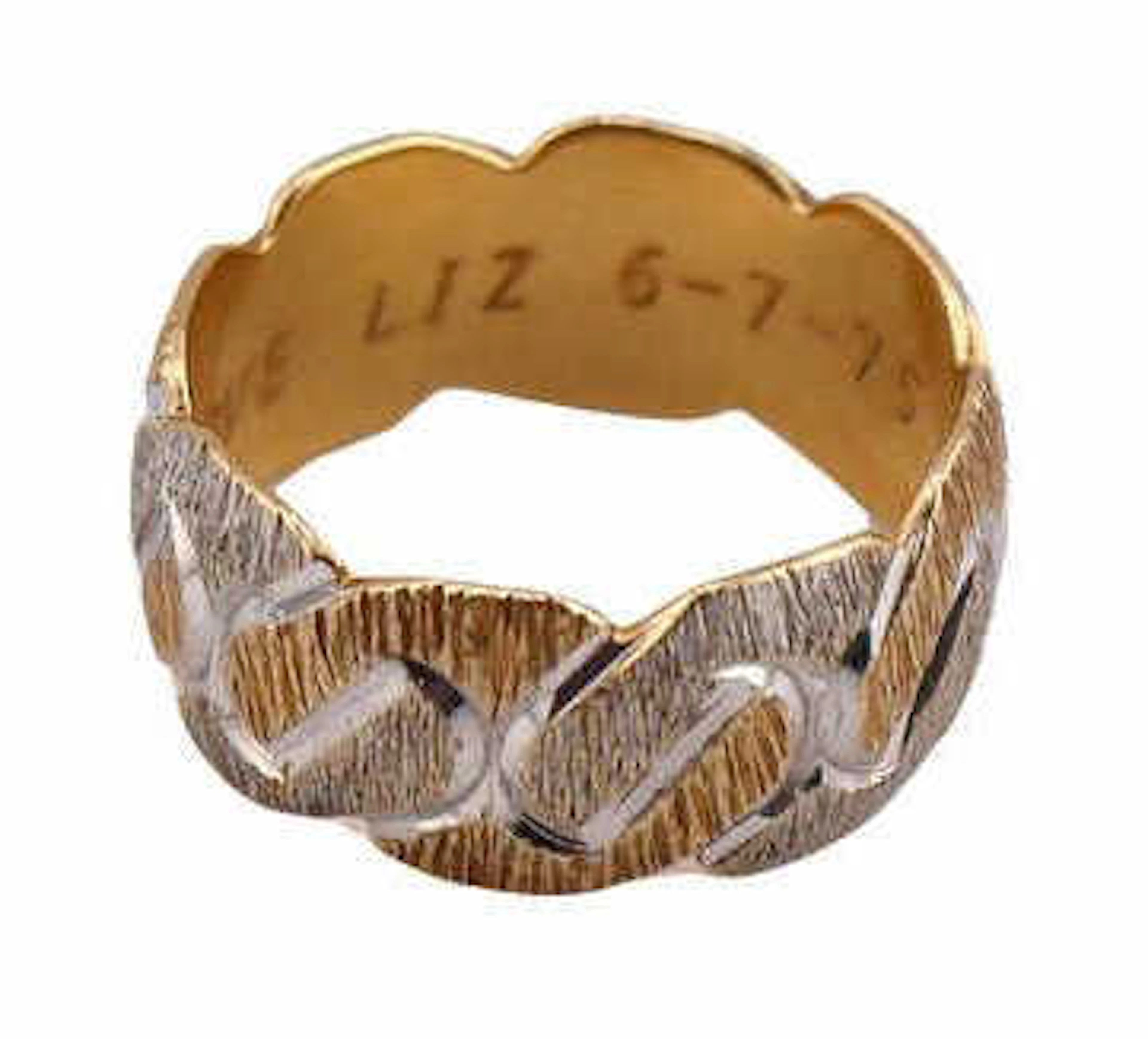 JEWELRY. Men's 14kt Gold Two-tone Textured Band.