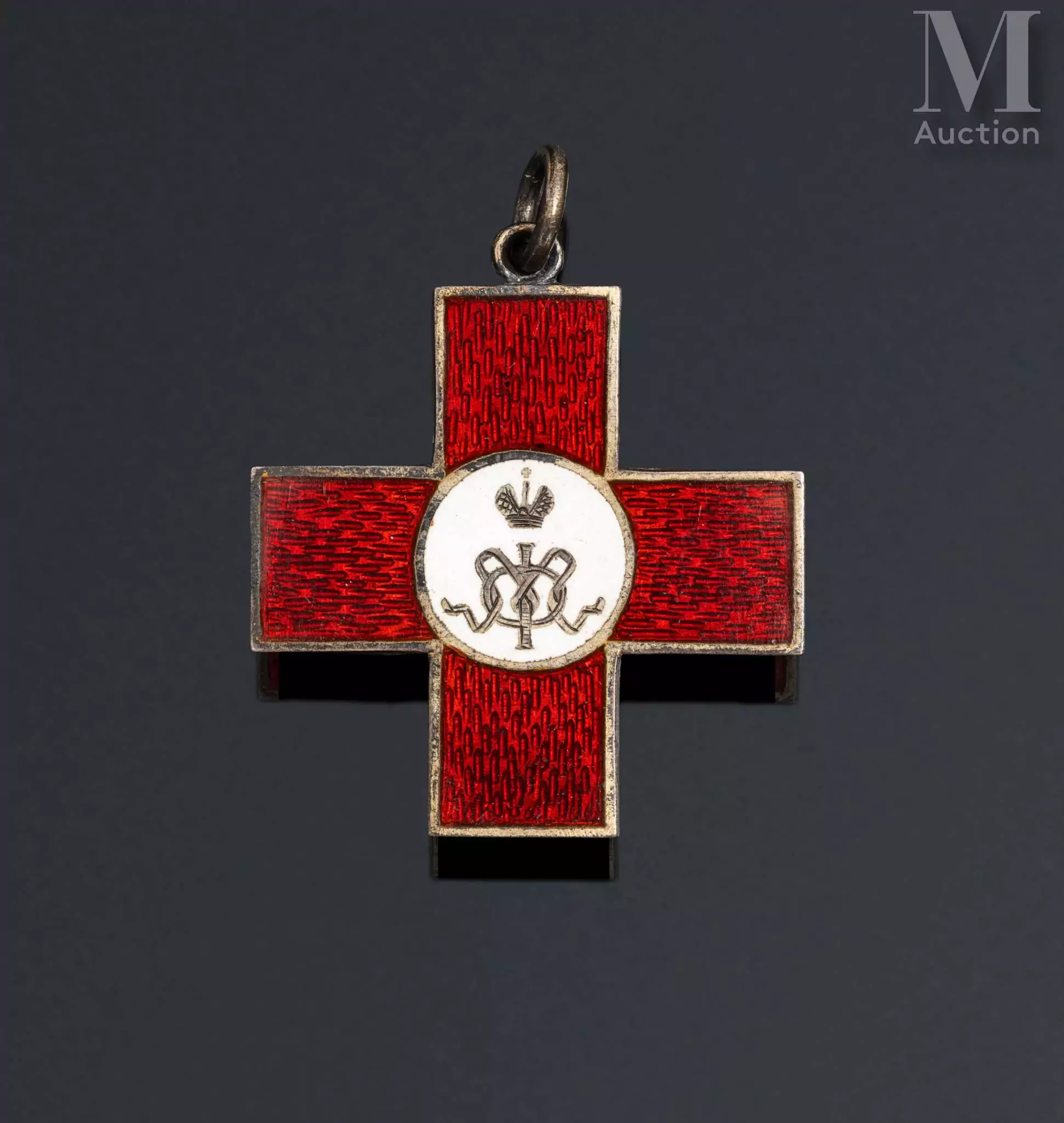 Insigne de la Croix Rouge au chiffre de l’impératrice Maria Feodorovna
