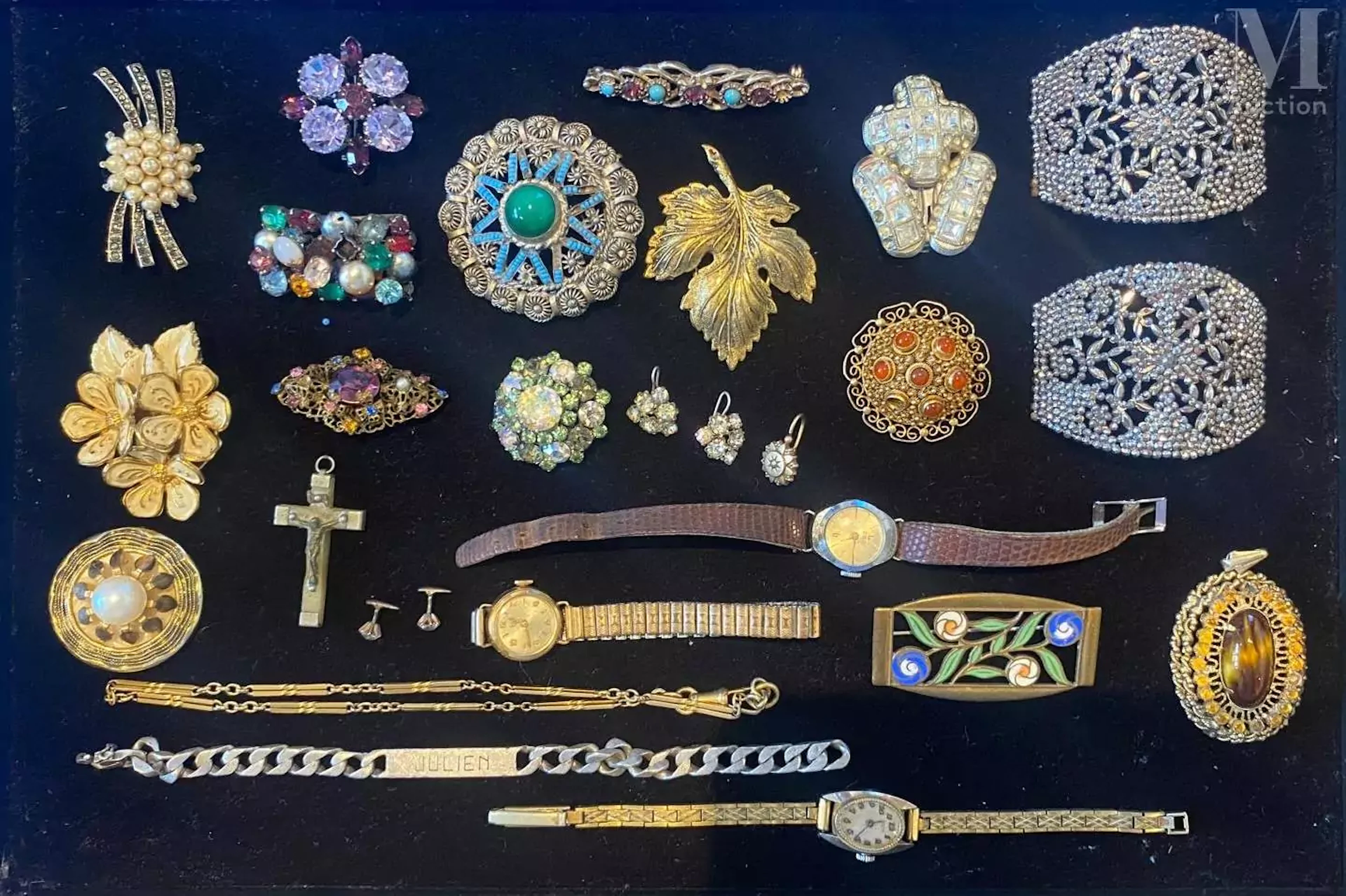 Ensemble de bijoux fantaisie