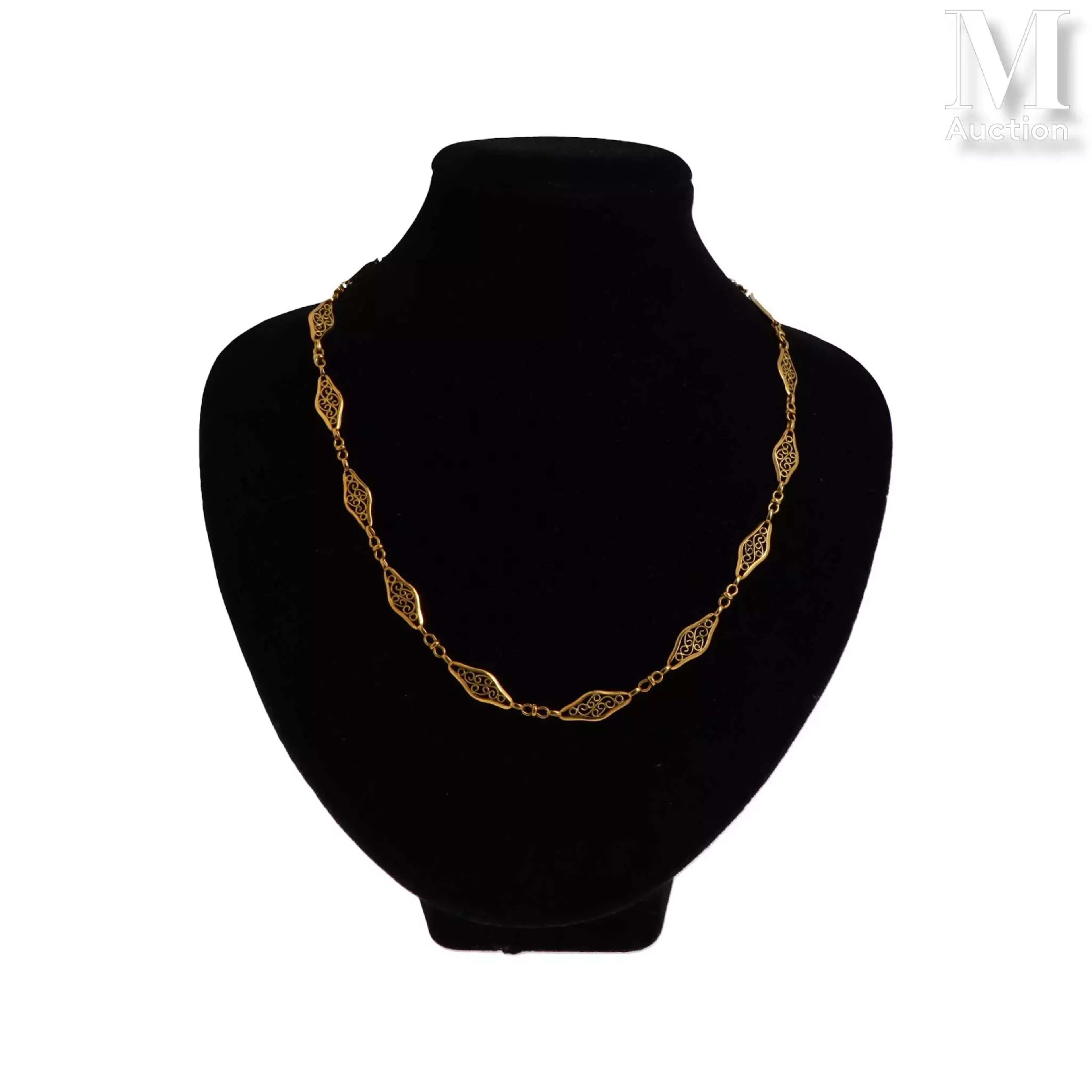 Collier médaille