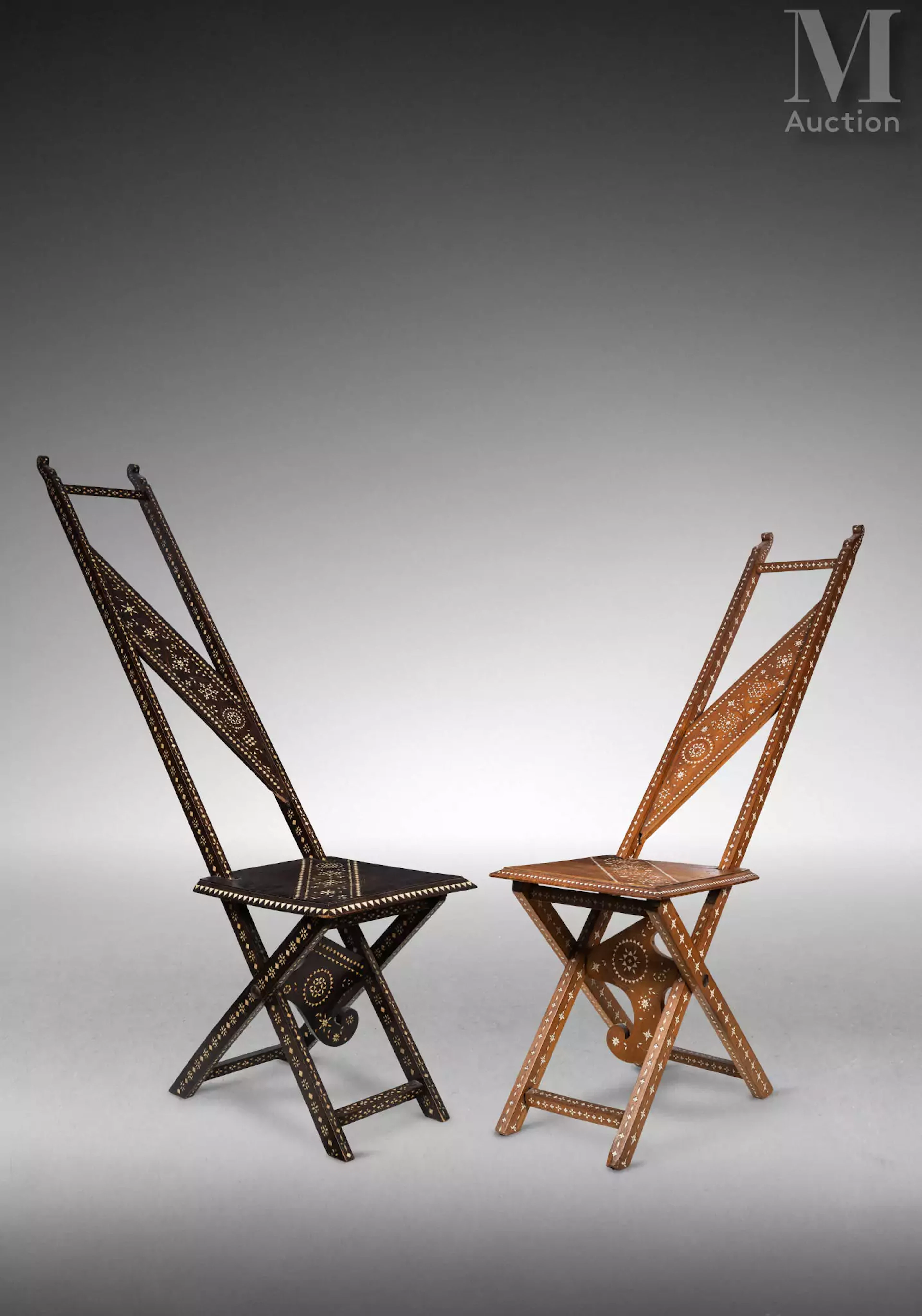Deux chaises dans le gout de Bugatti Afrique du Nord, vers 1900