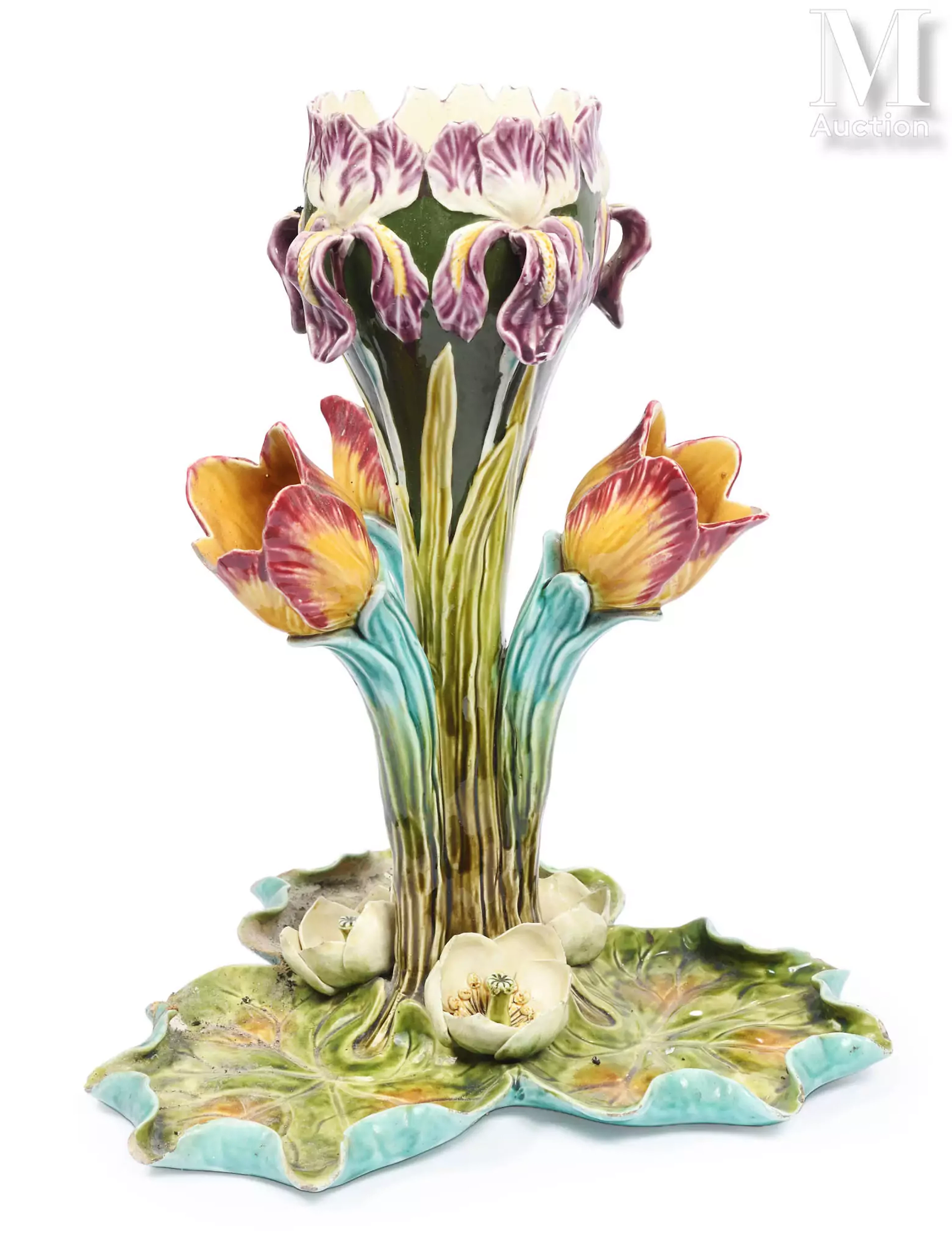 Manufacture d'ONAING Milieu de table dit "aux trois tulipes"