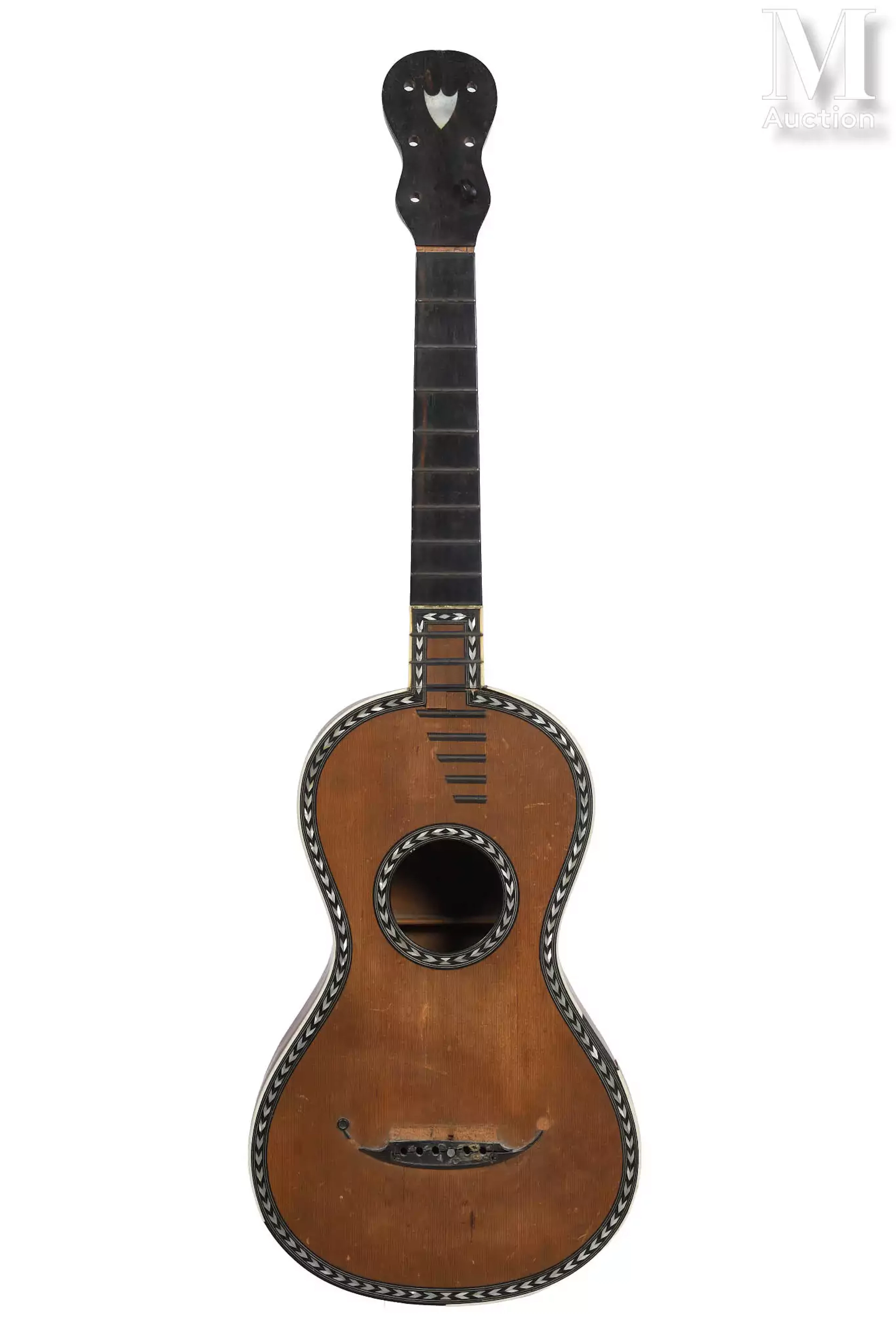 Guitare romantique ROUDHLOFF Fils Ainé à Mirecourt