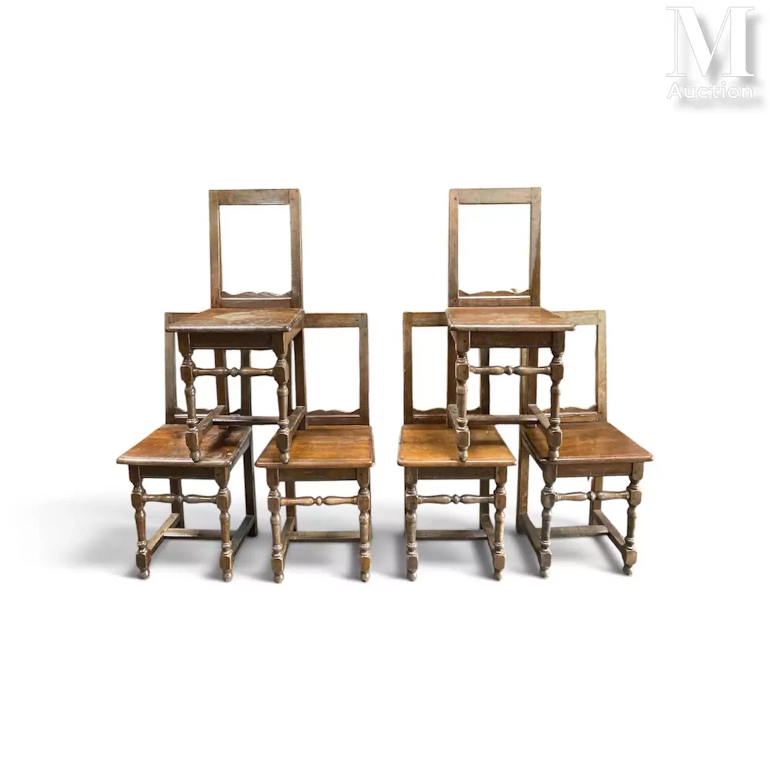 Suite de six petites chaises