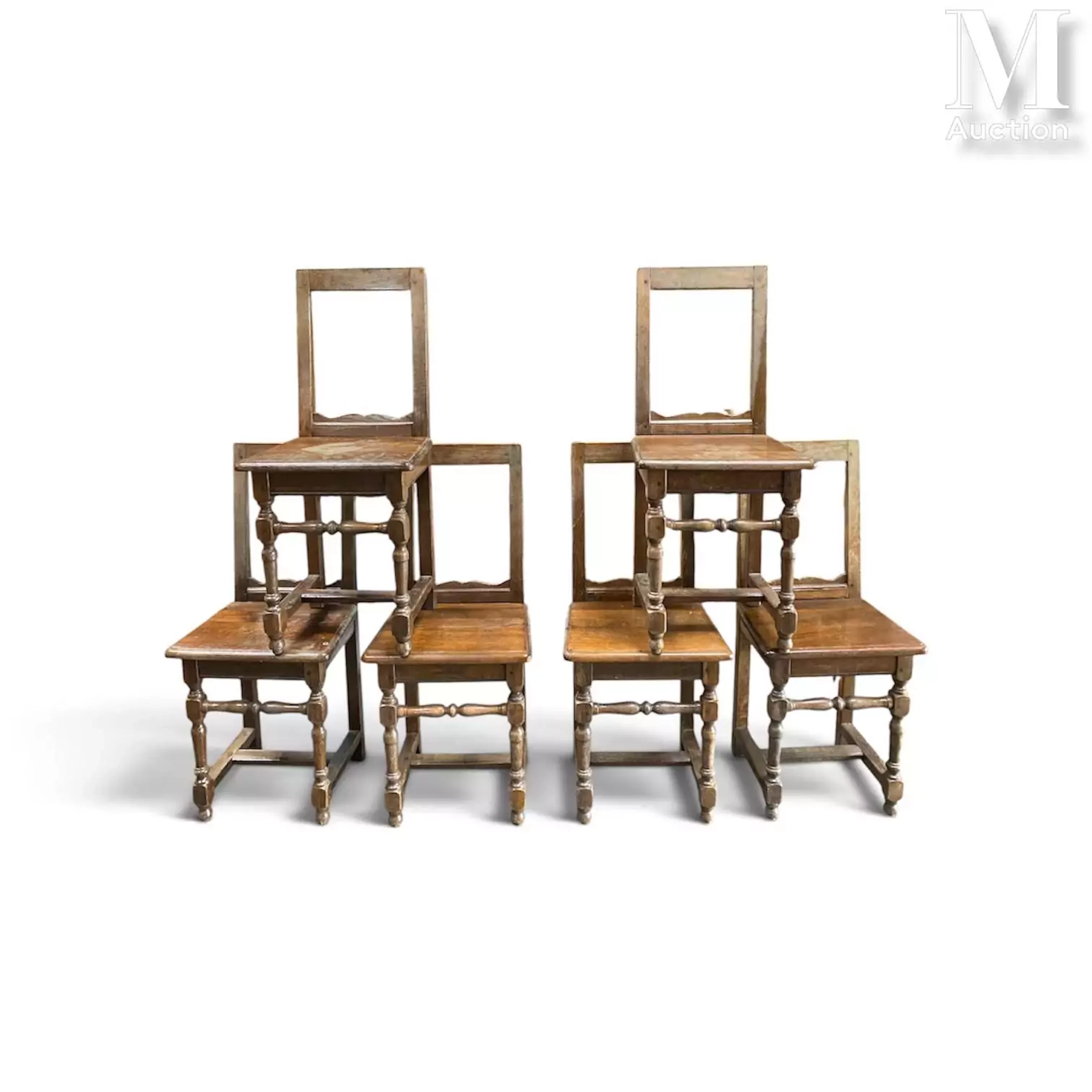 Suite de six petites chaises