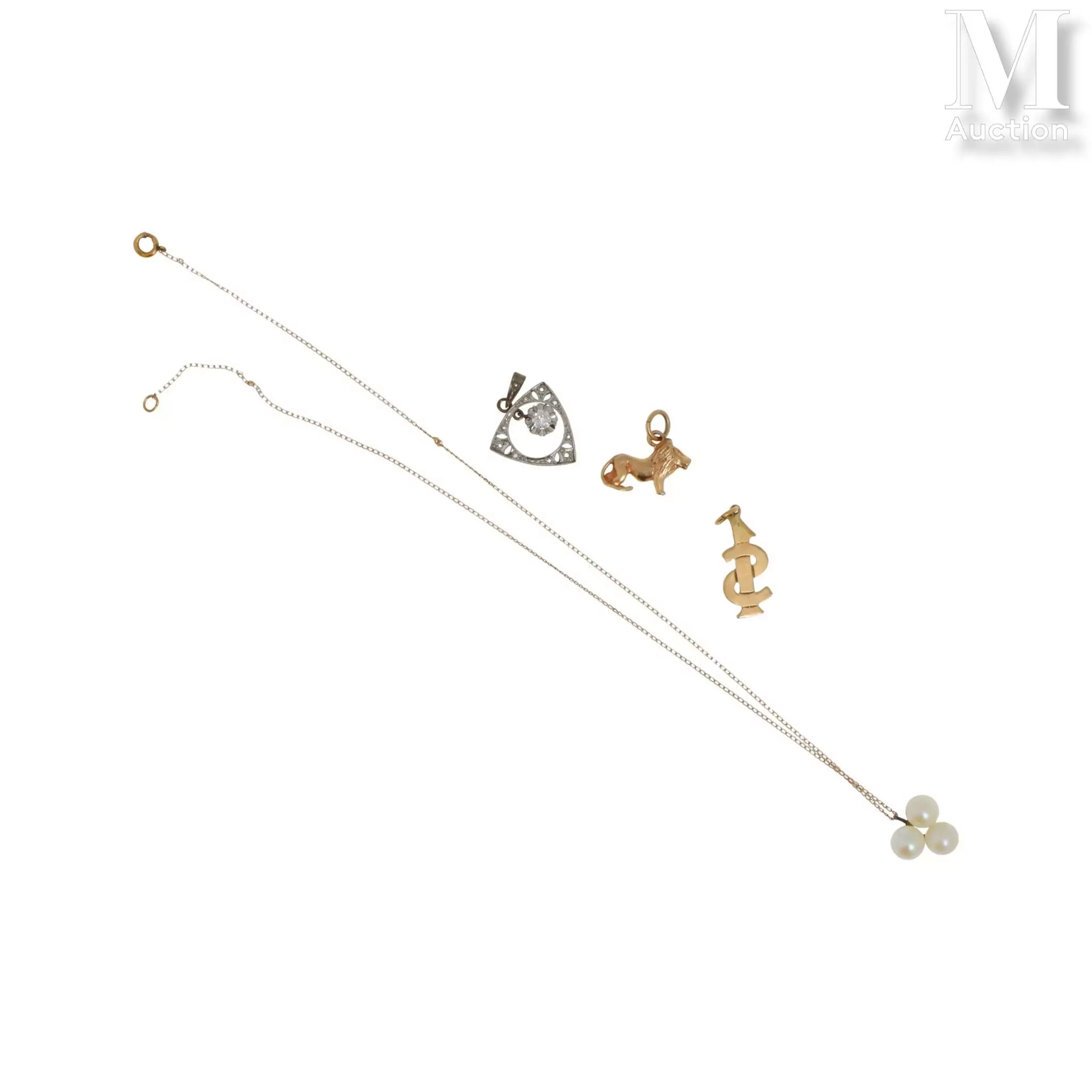 Lot de bijoux