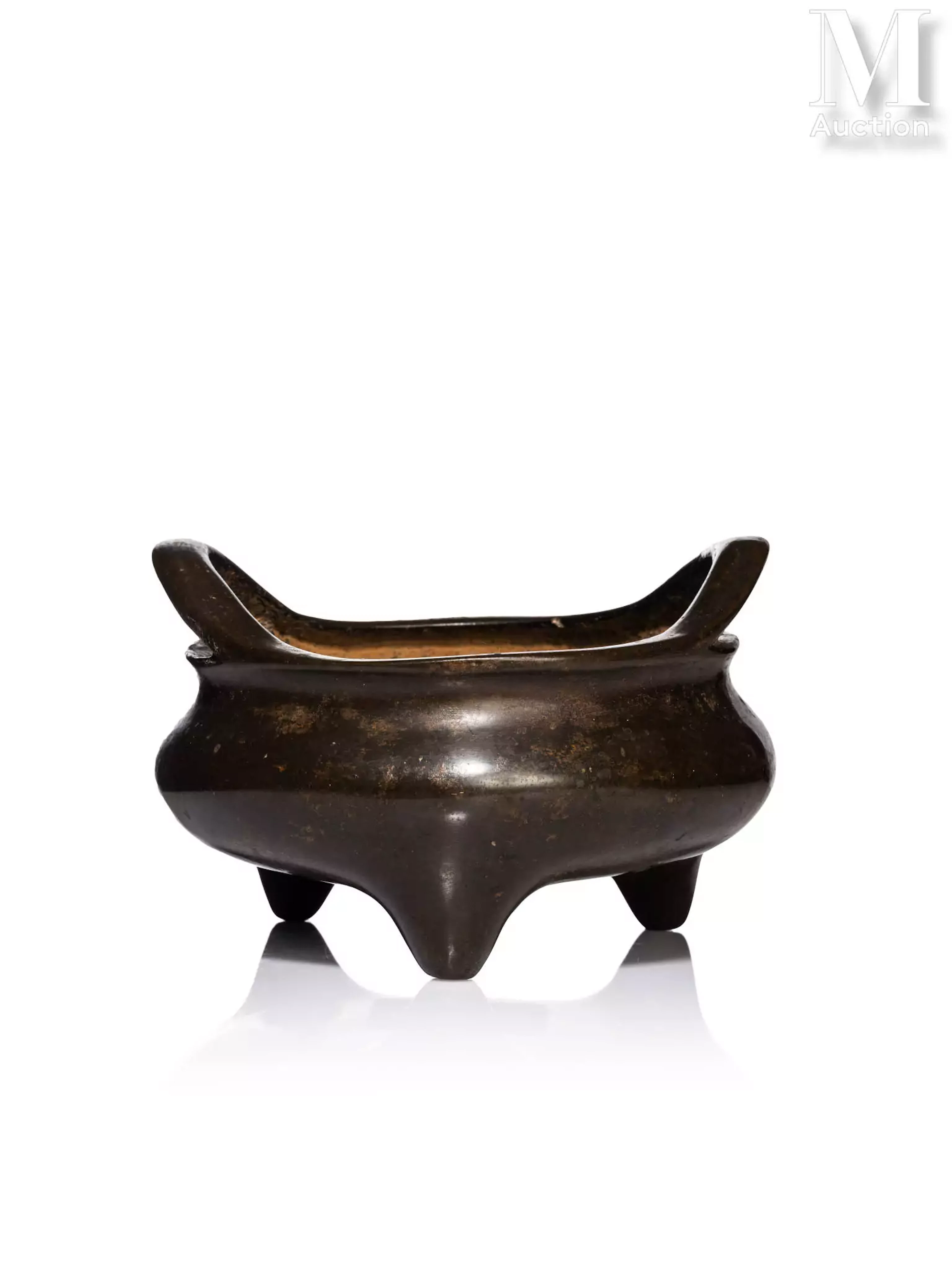 CHINE, XVIIe siècle Brûle-parfum en bronze