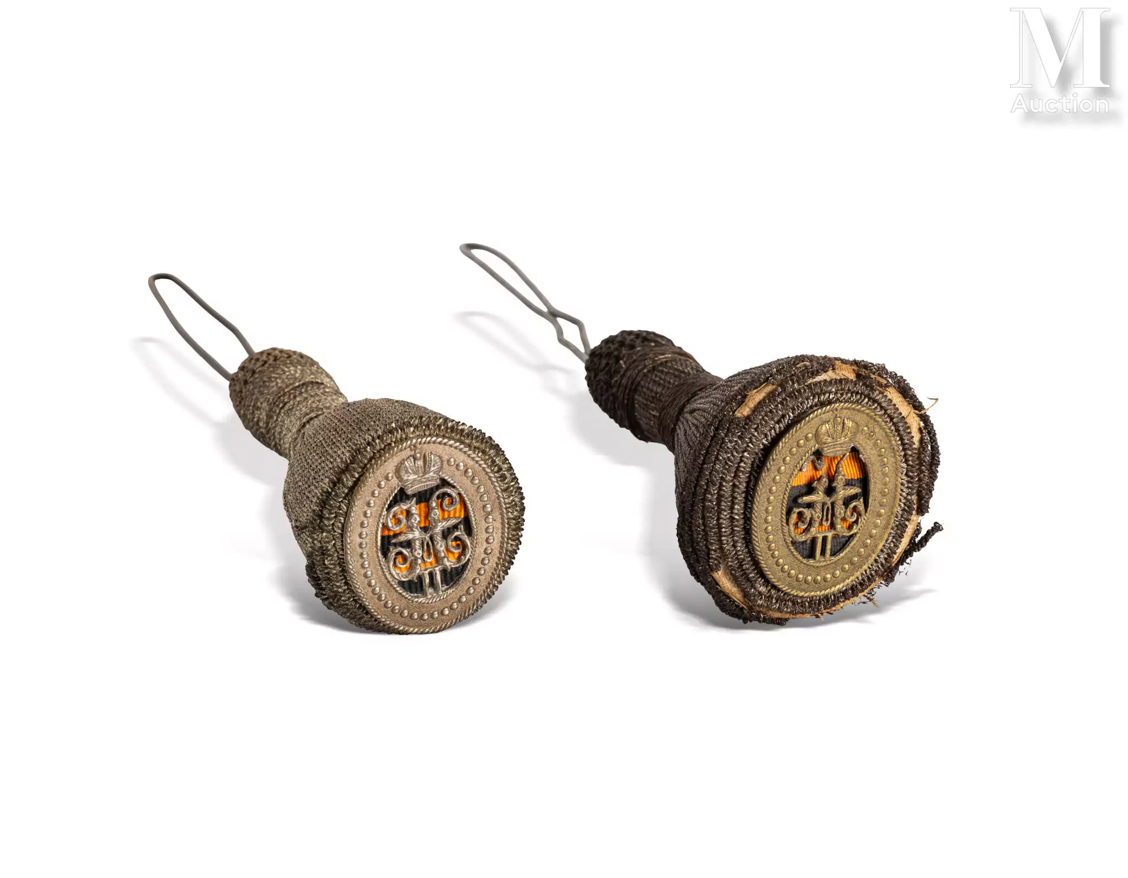 Lot de 2 pompons d’officier de la Garde de petite tenue