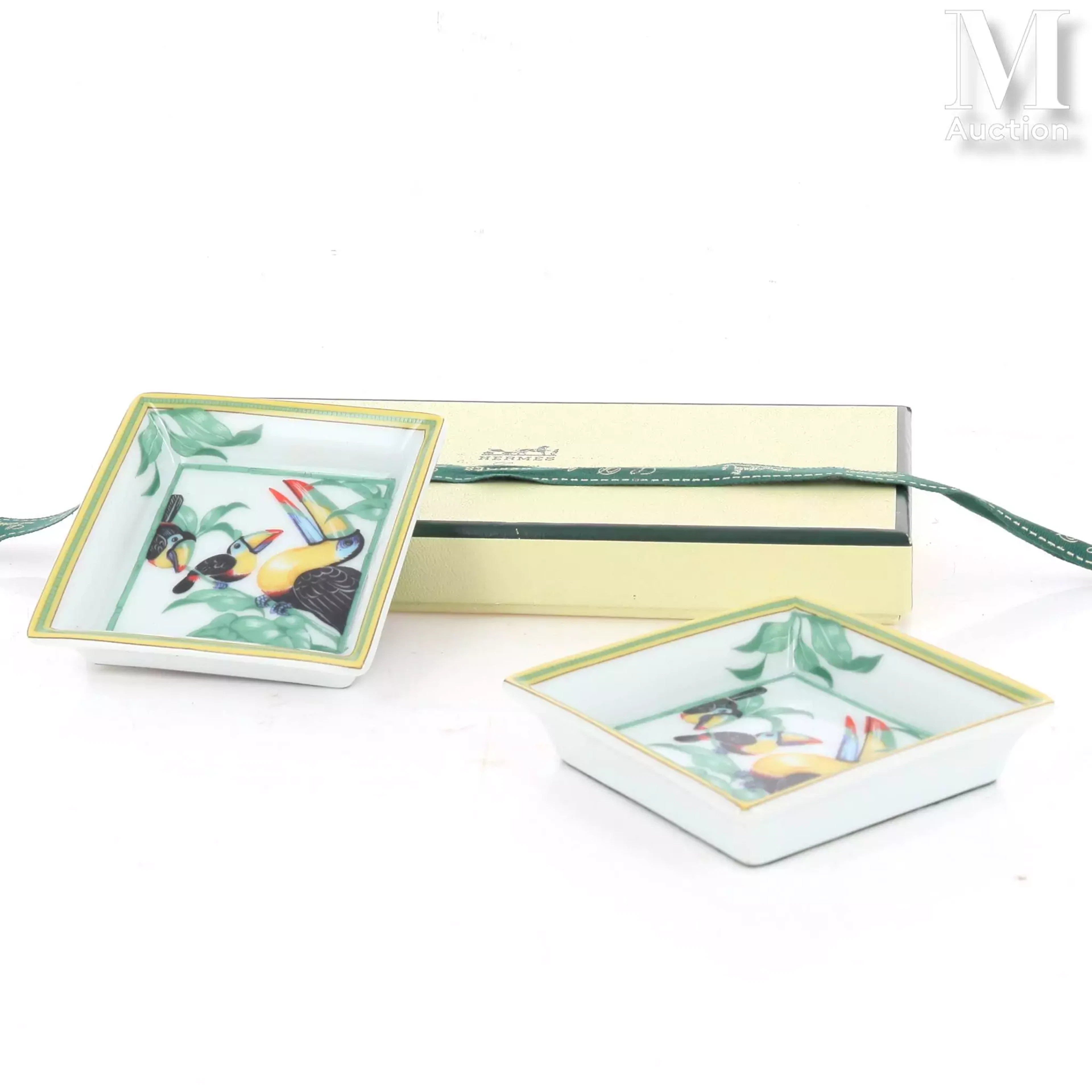 HERMÈS et Manufacture de porcelaine de LIMOGES Service "Toucans"