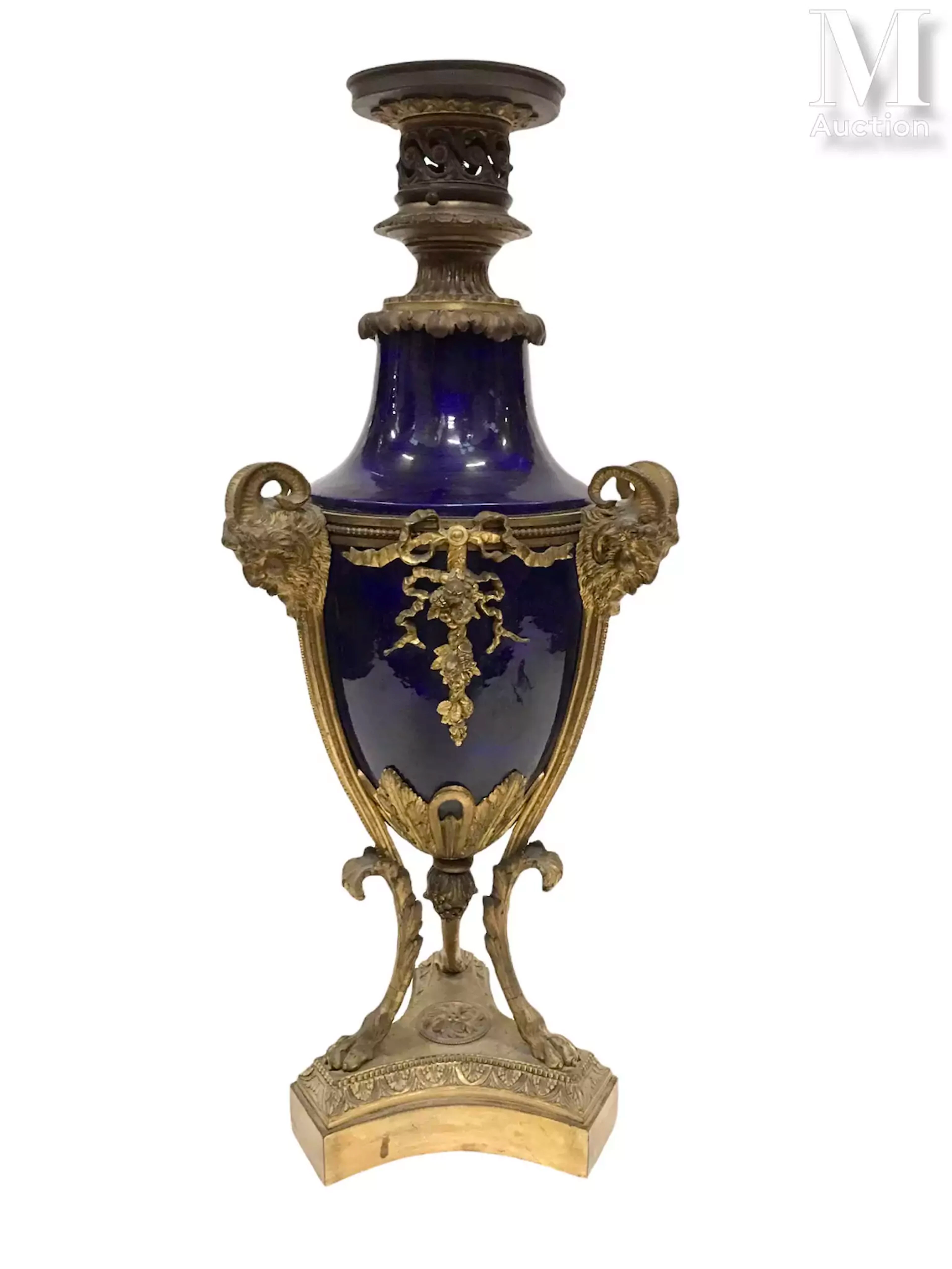 Vase en porcelaine