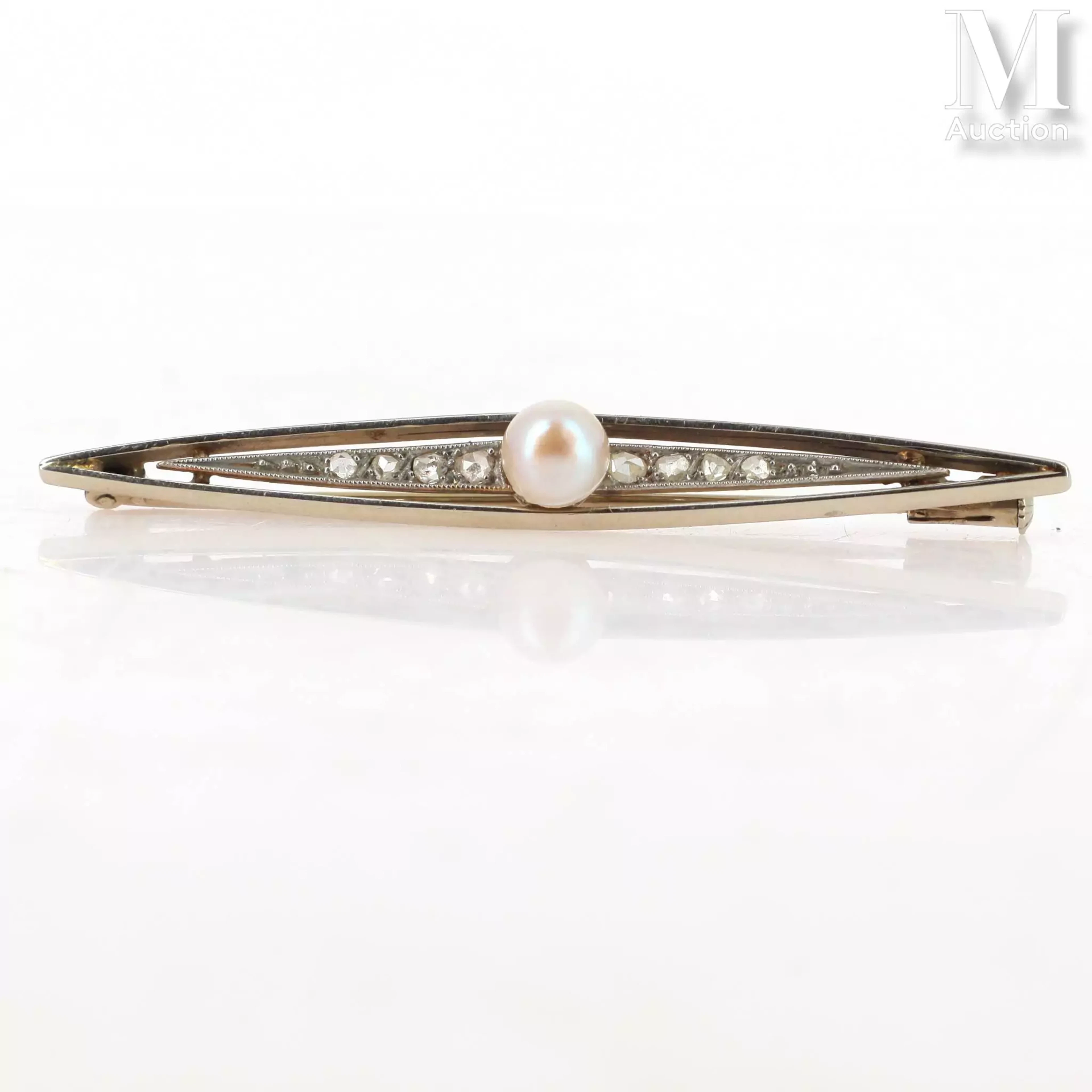Broche navette