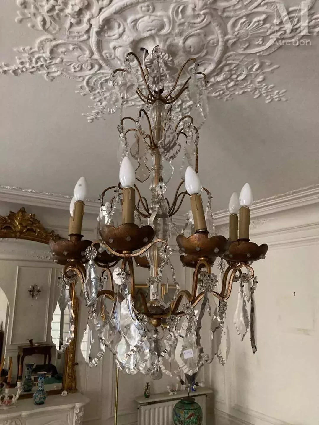 Lustre en métal doré