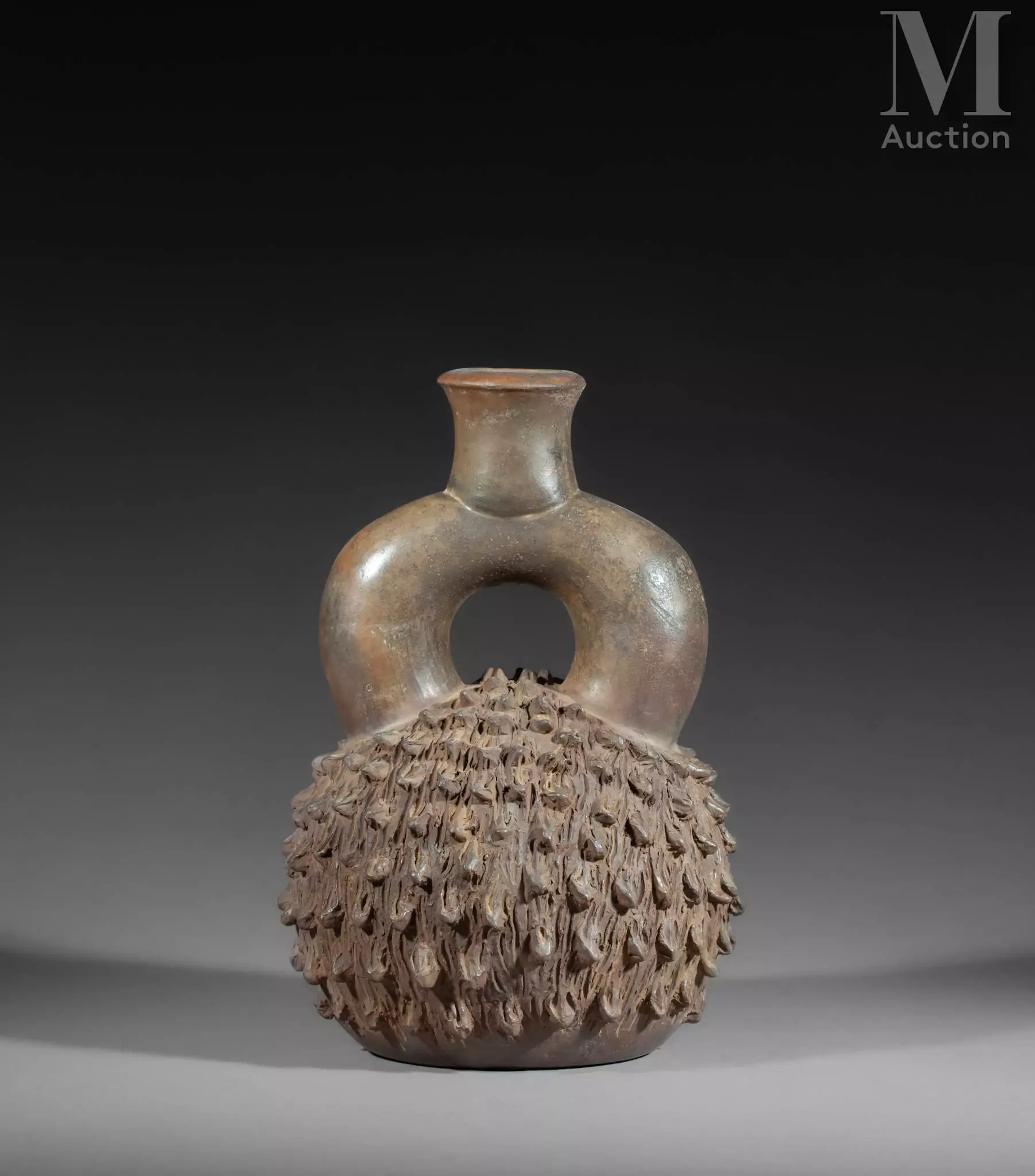 Vase étrier
