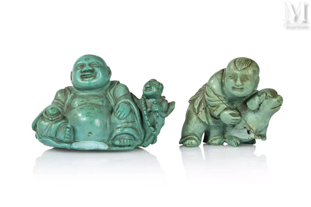 CHINE, XXe siècle Ensemble de deux groupes en turquoise sculptée