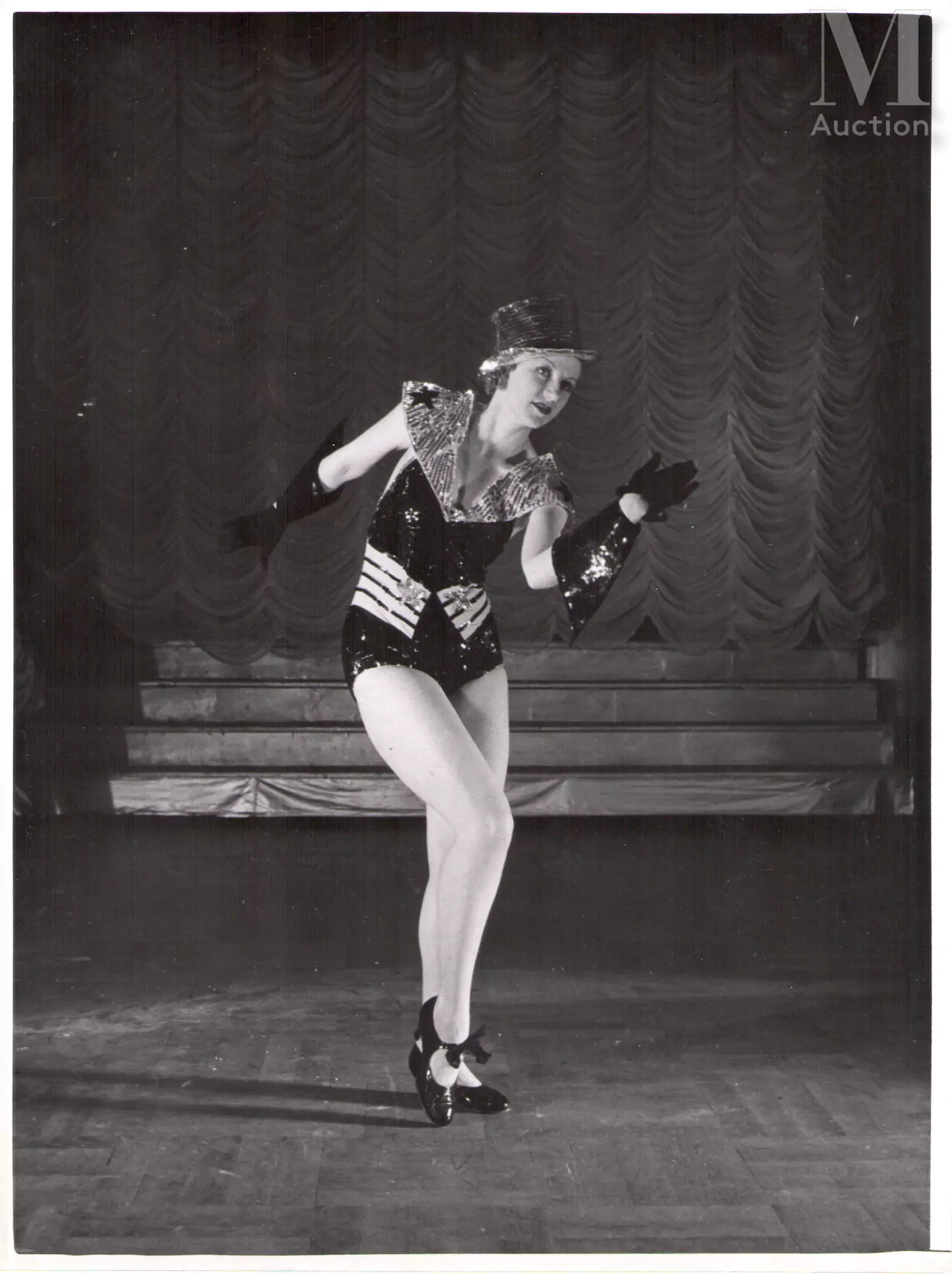 Bal Tabarin La joie de Vivre; 1936; Trois danseuses, c. 1937