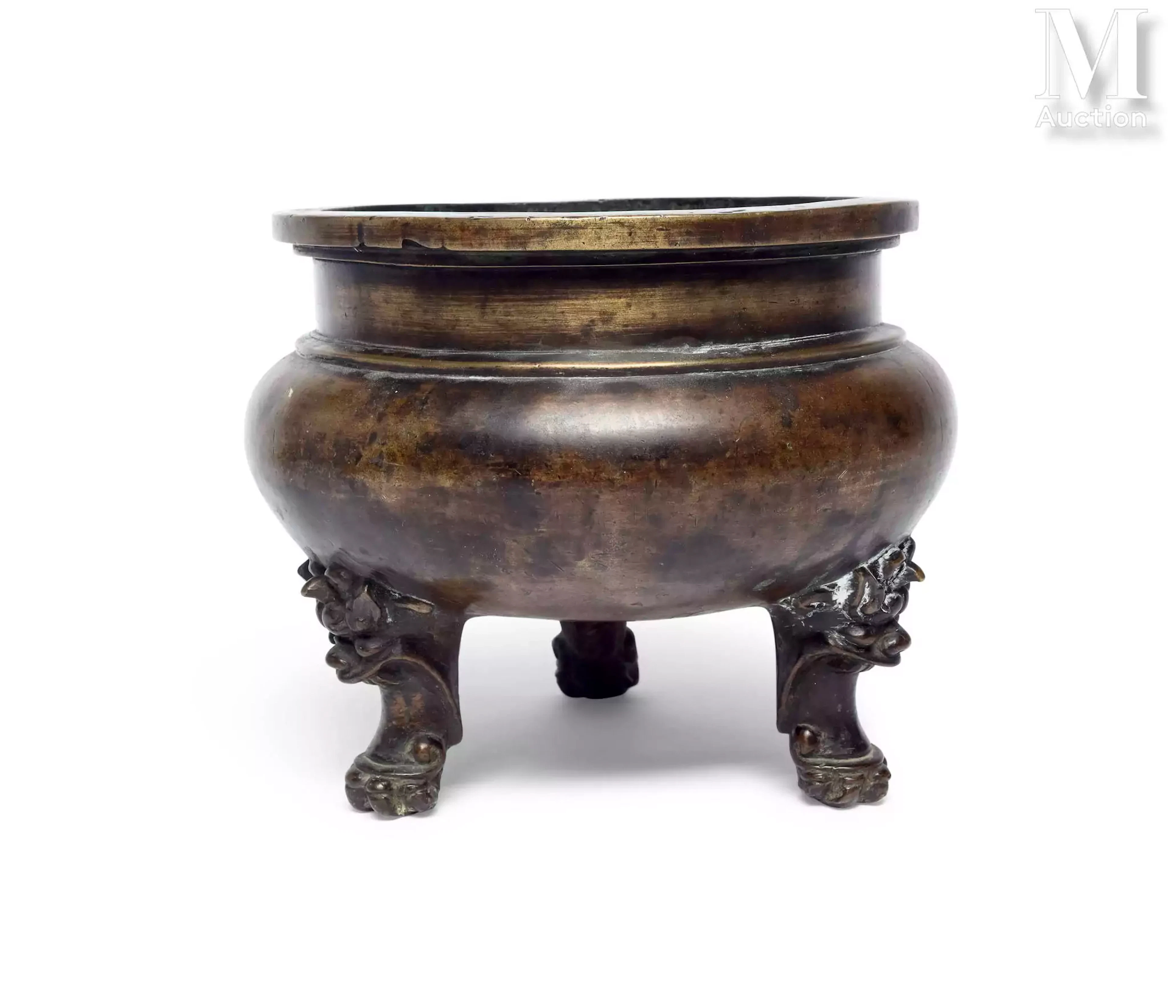 CHINE, XIXe siècle Brûle-parfum en bronze