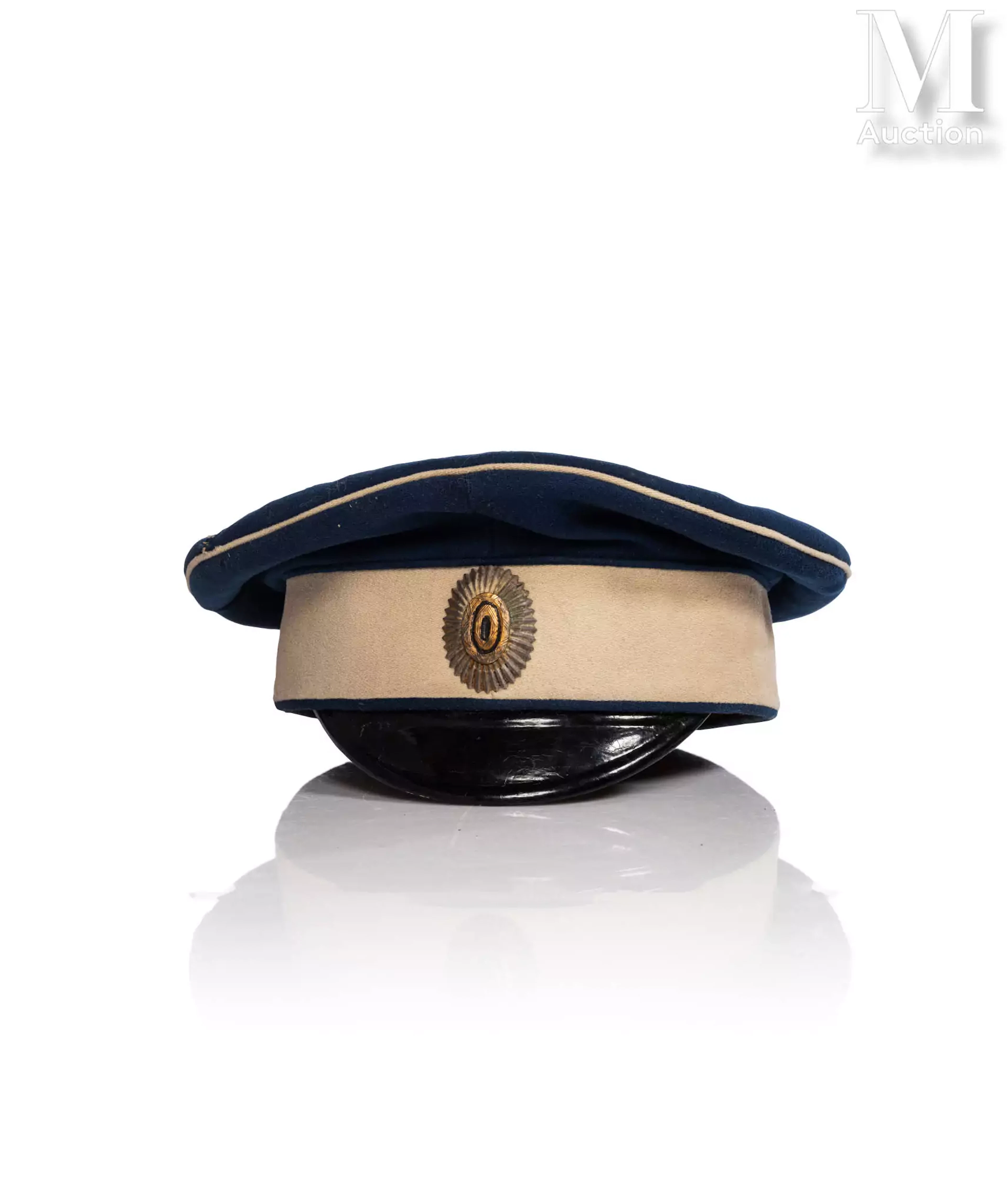 Casquette d’officier des 3e, 7e, 11e et 16e régiments de Lanciers