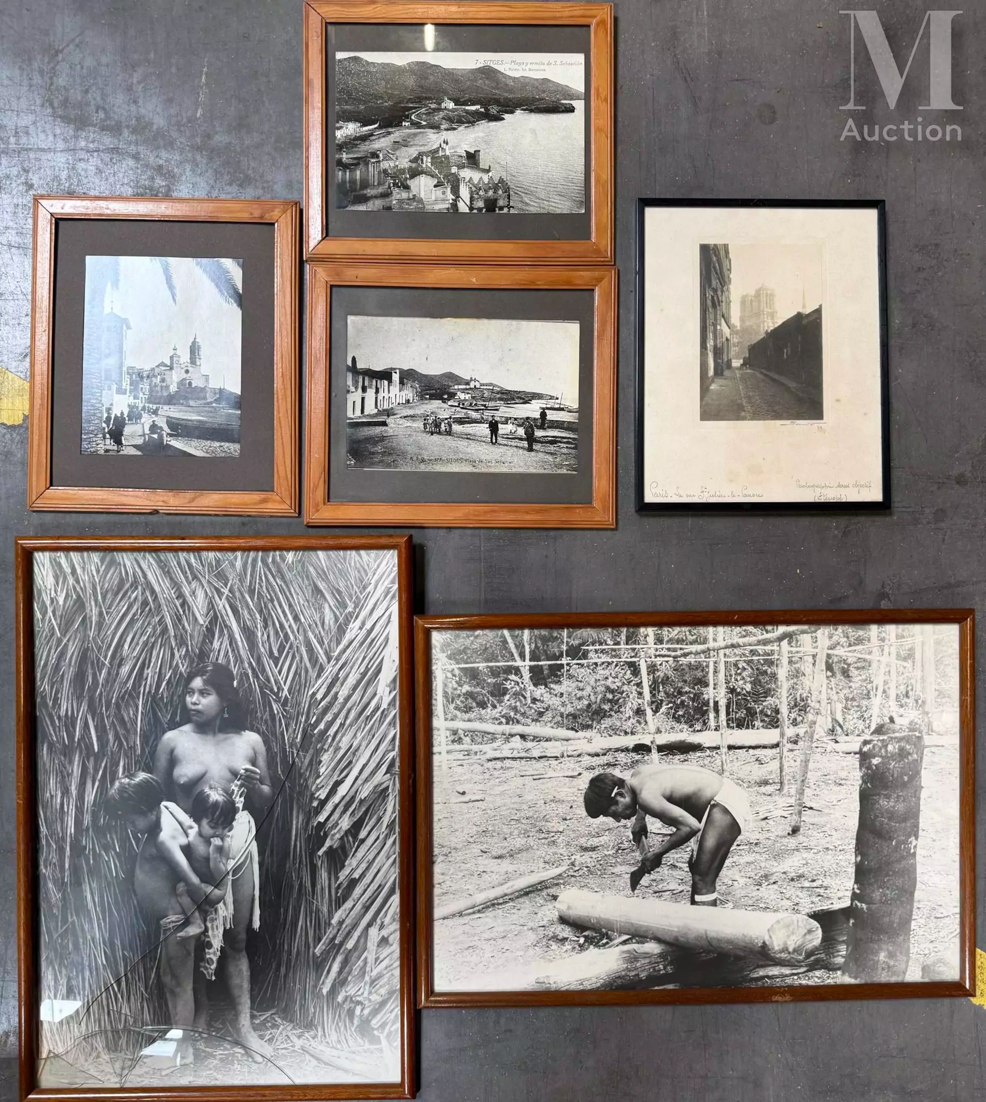 MANNETTE à thématique pièces encadrées et photographies: