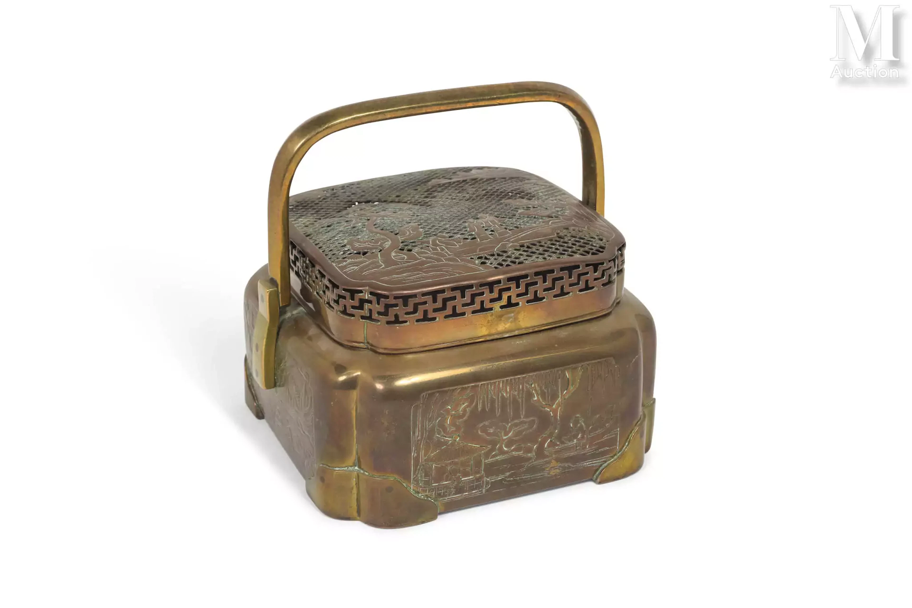 CHINE, Dynastie Qing Chauffe-main en laiton