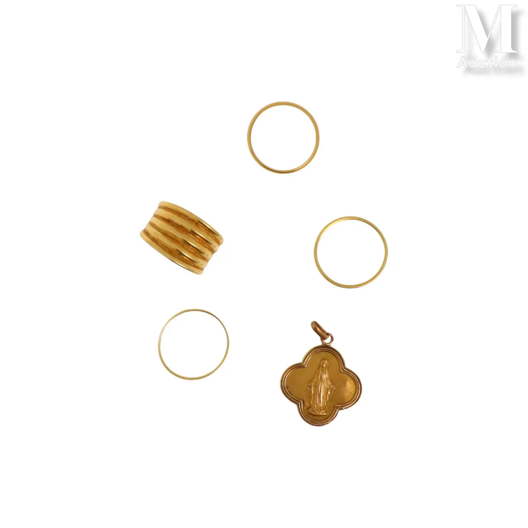 Lot de bijoux