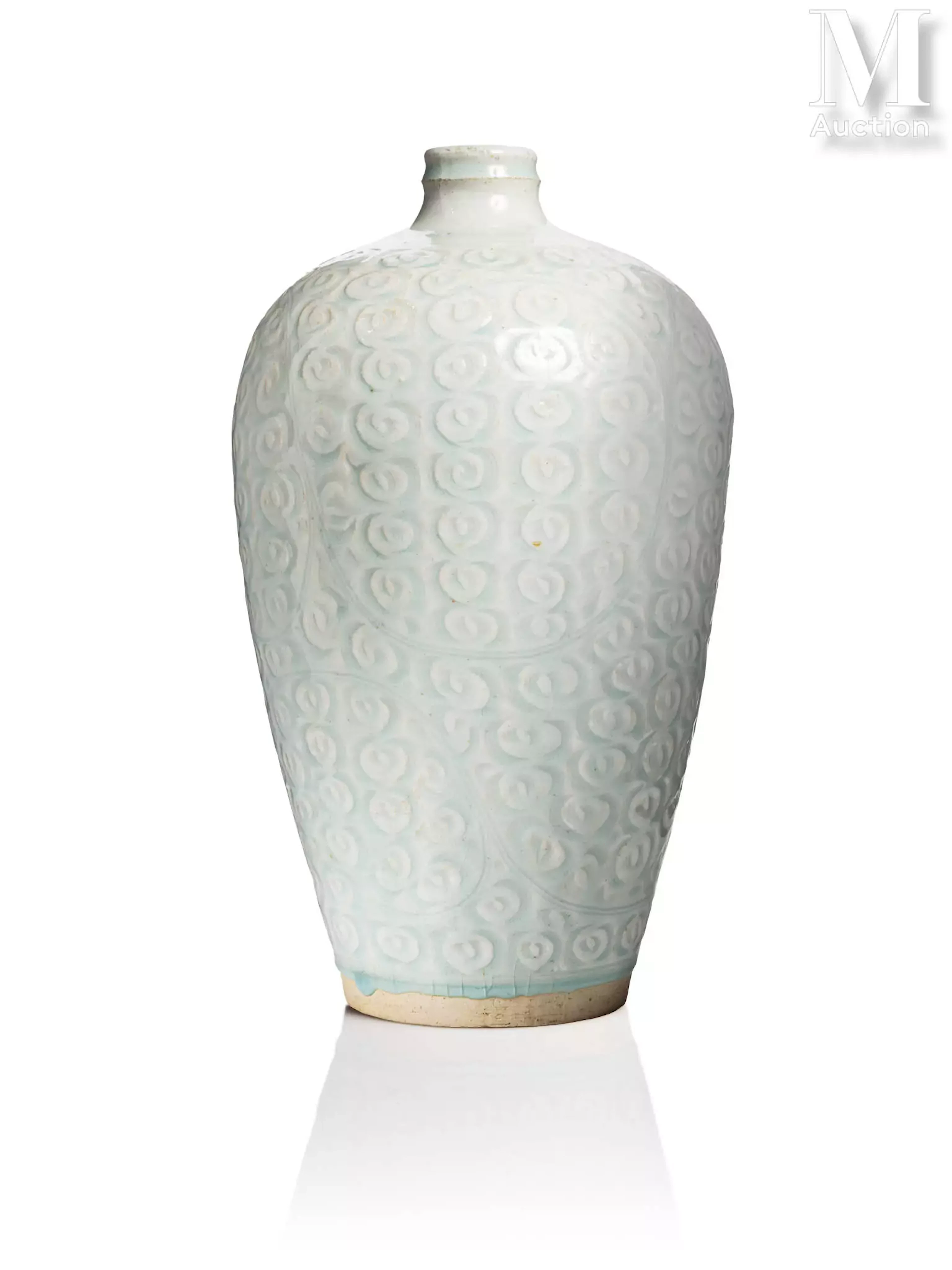 CHINE, Dans le style Song et possiblement d'époque Vase en porcelaine Qingbai