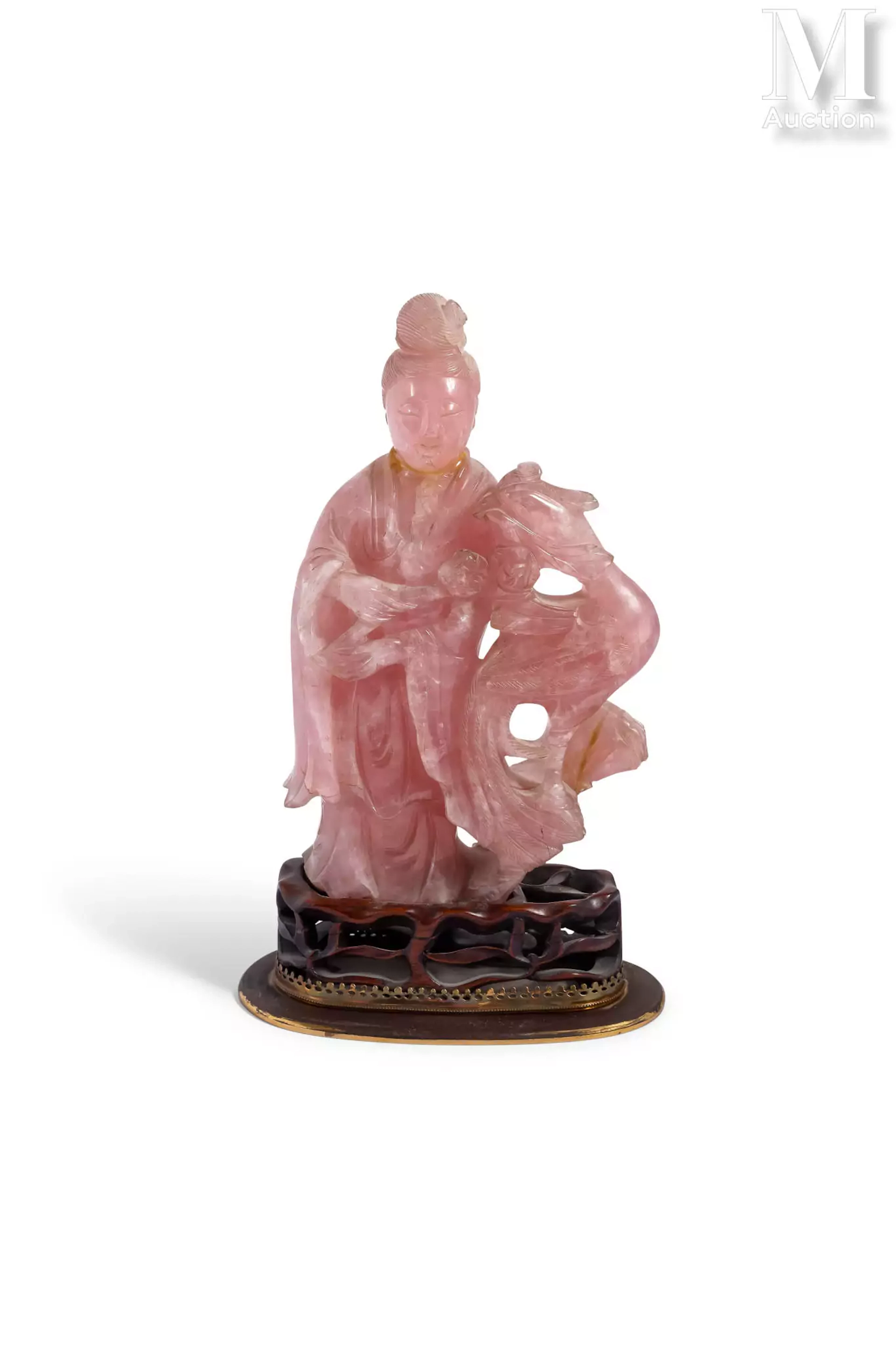 CHINE, XXe siècle Groupe en quartz rose
