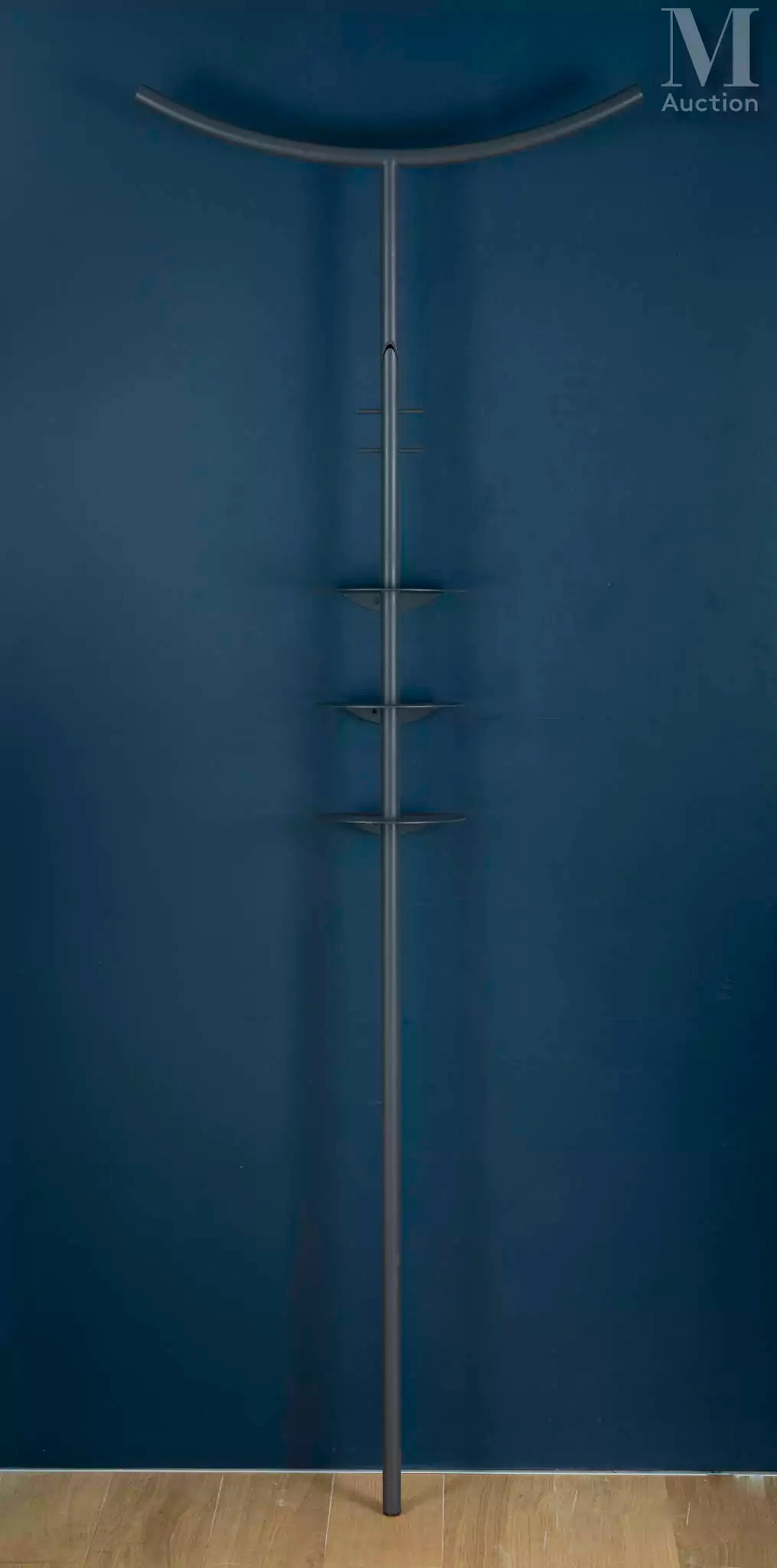 Philippe STARCK (1949) Vestiaire-serviteur "Franco Bull", 1989-1990