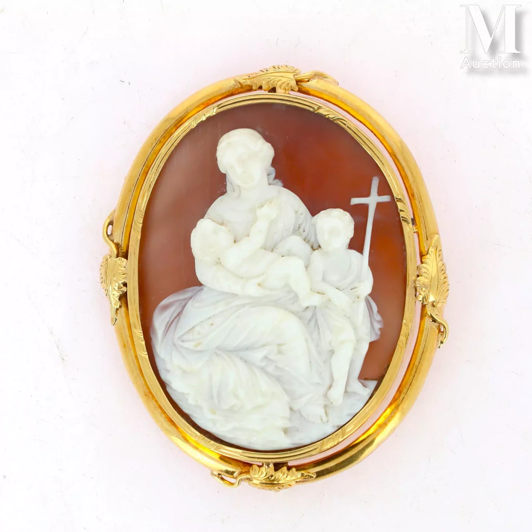 Broche camée