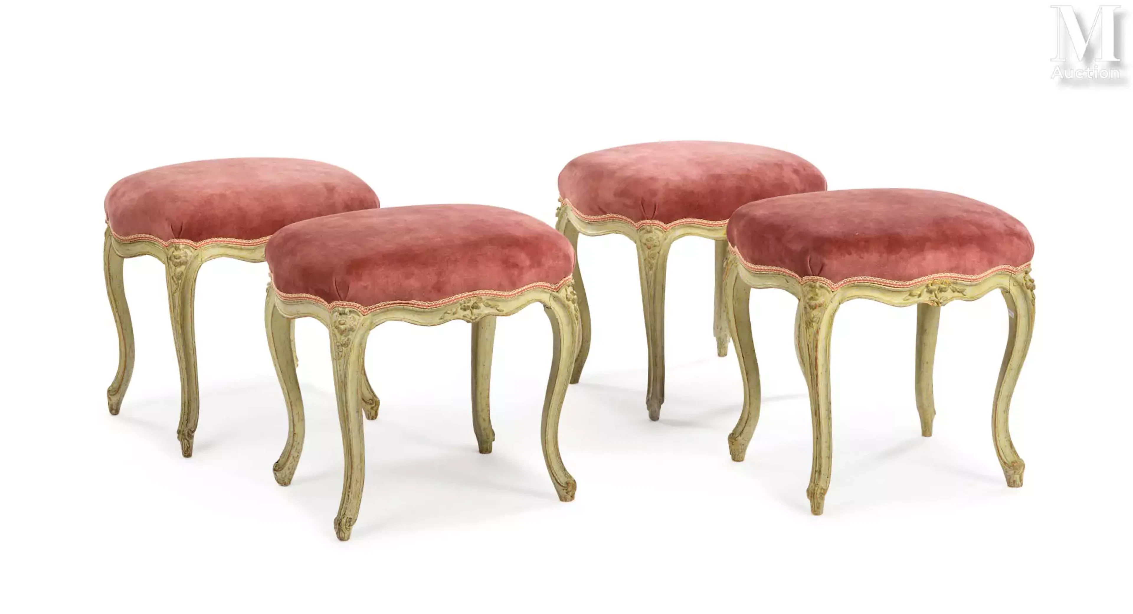 Suite de quatre tabourets d'époque Louis XV estampillés L DELANOIS