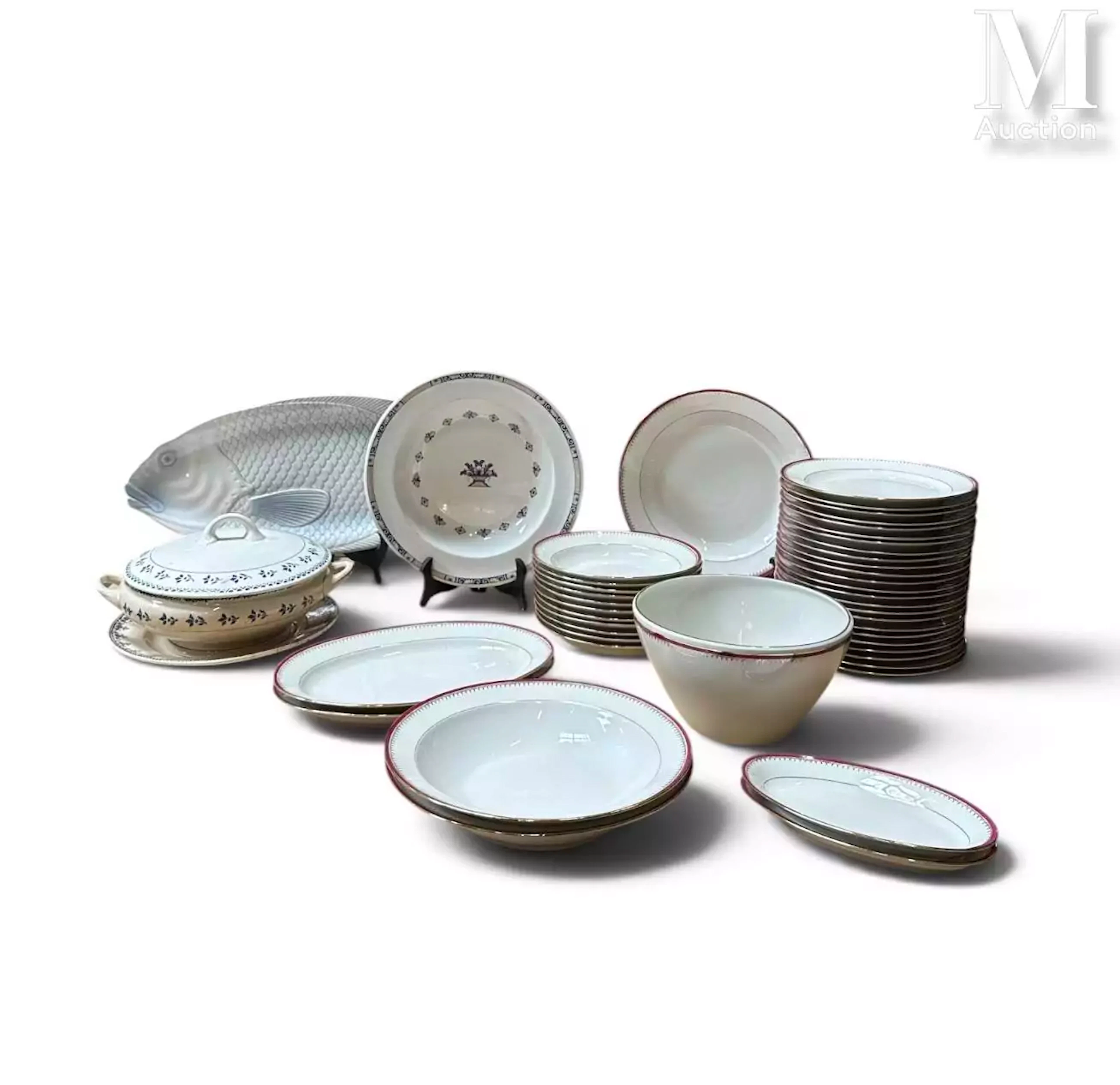 MANNETTE à thématique céramique et porcelaine comprenant: