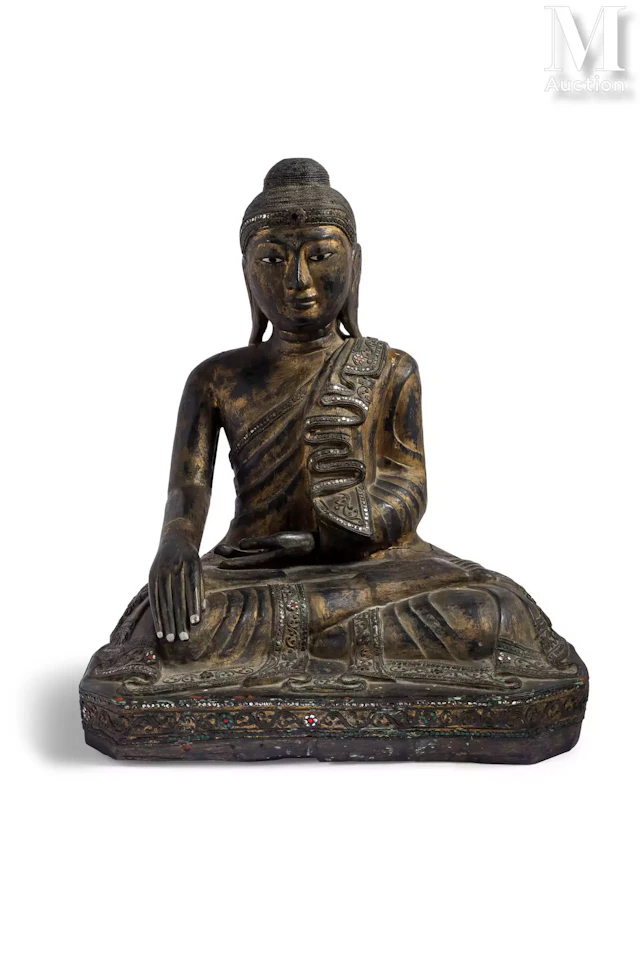 BIRMANIE, Mandalay, fin du XIX-début du XXe siècle Sculpture en bois doré
