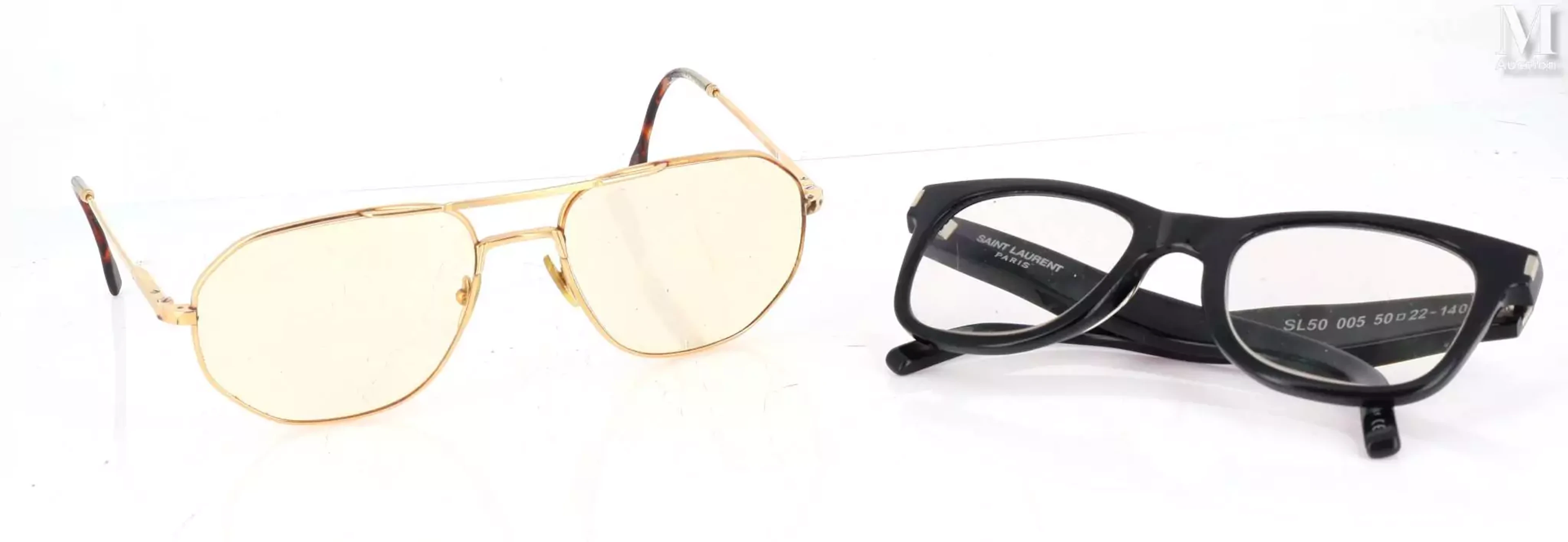 Lot de deux paires de lunettes de vue
