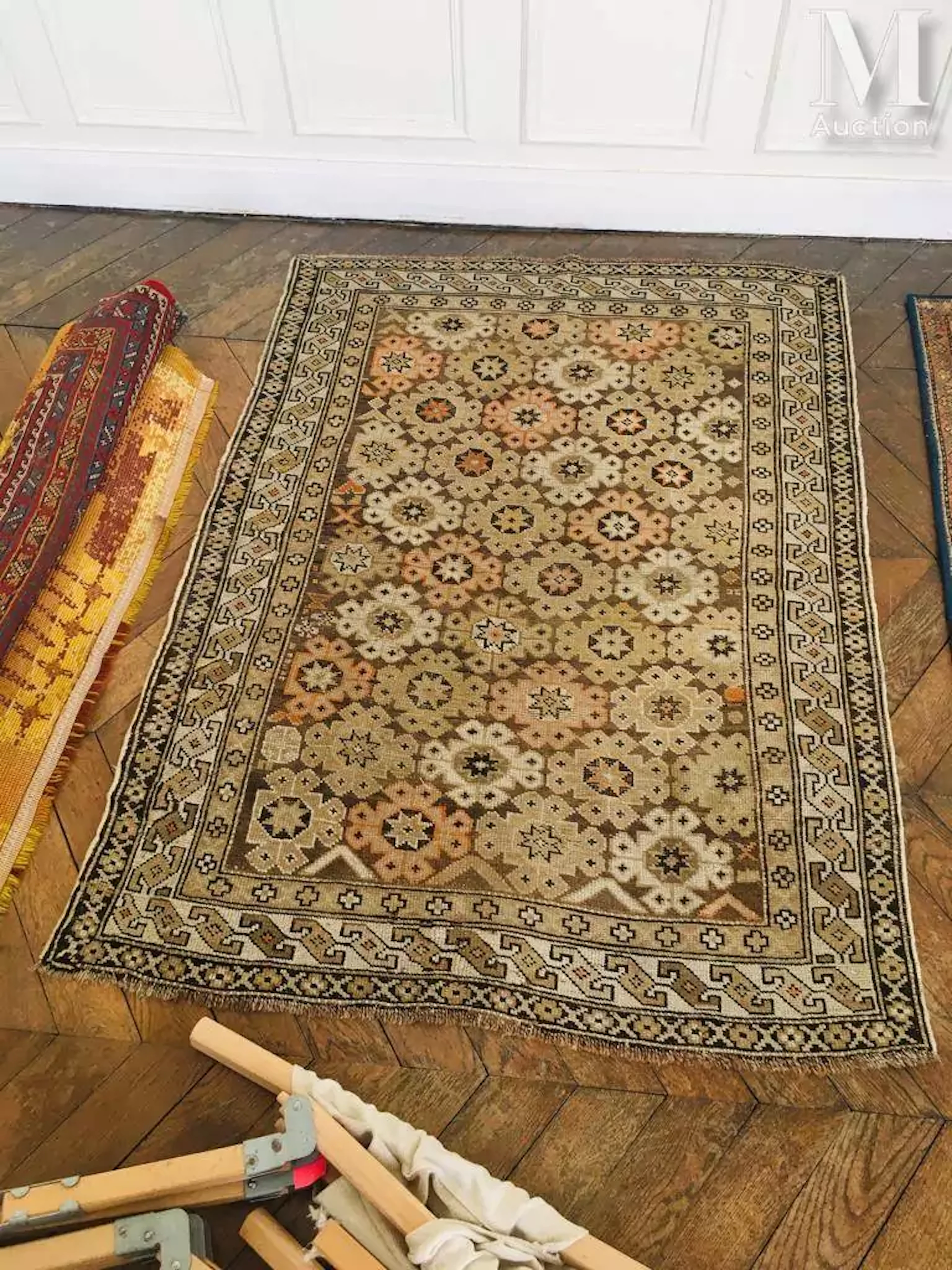 Ensemble de huit tapis