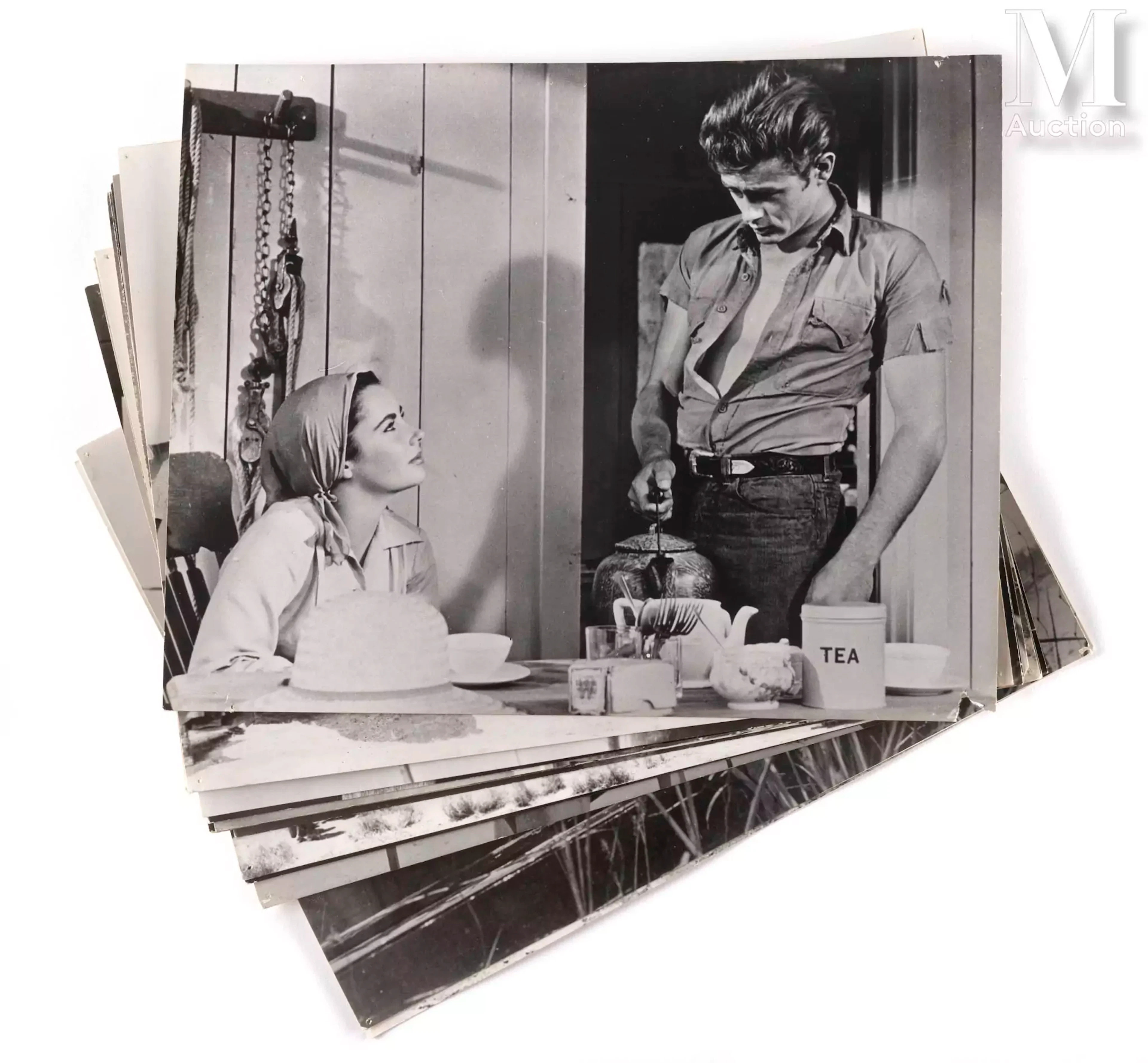 GÉANT (Giant) James Dean dans le film de George Stevens, 1956
