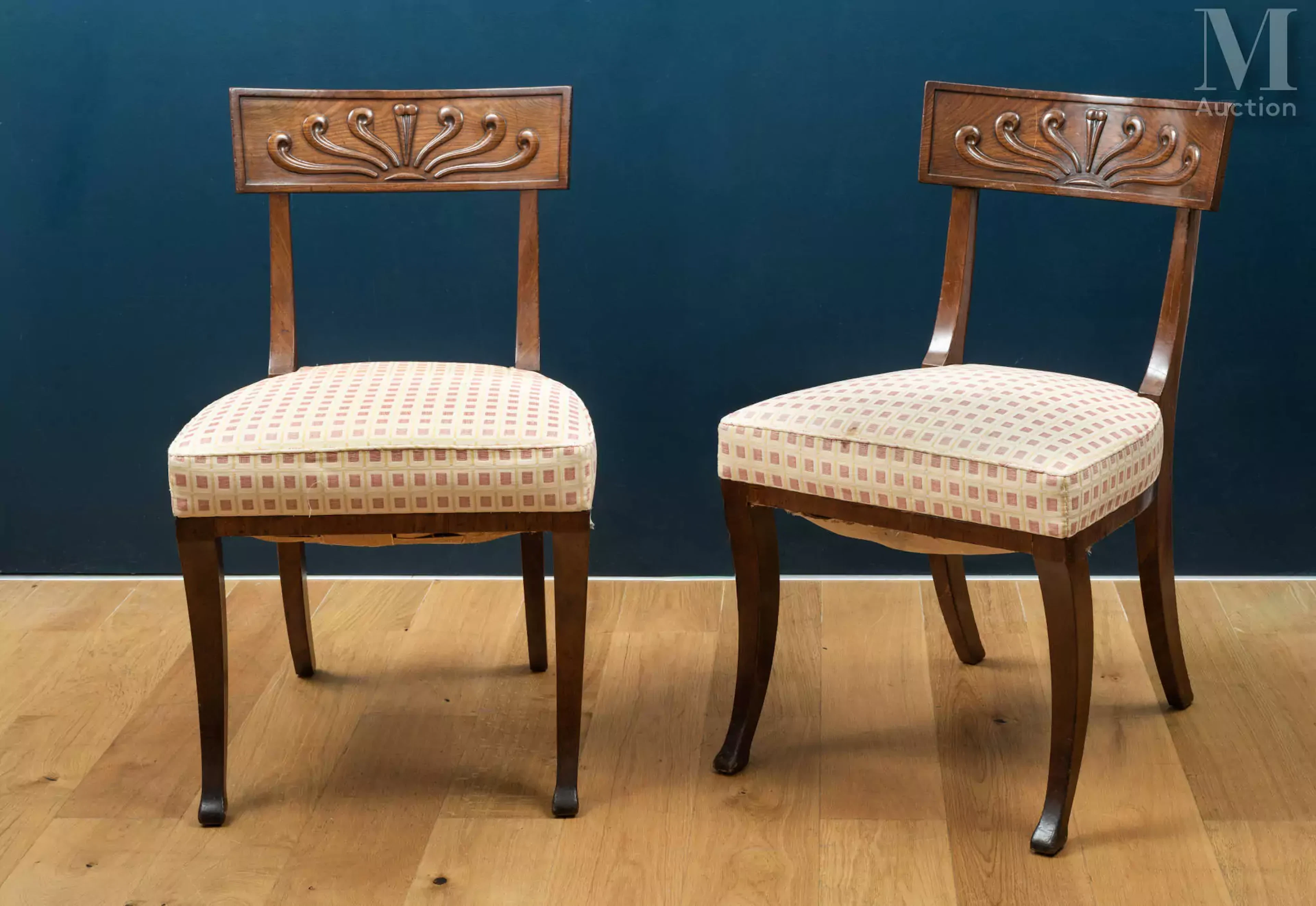 Paire de chaises dites « klismos »
