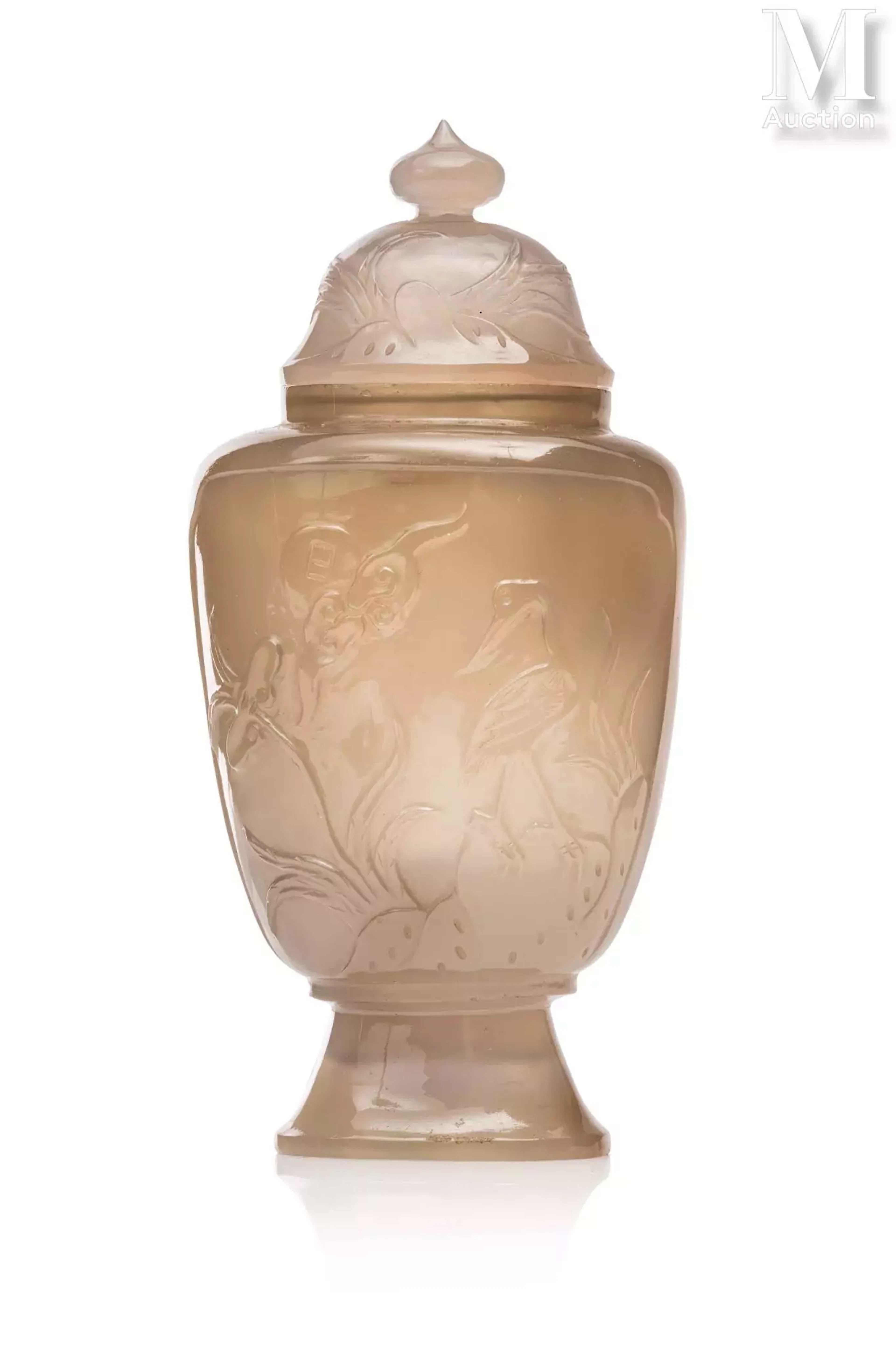 CHINE, XIXe siècle Vase couvert en agate