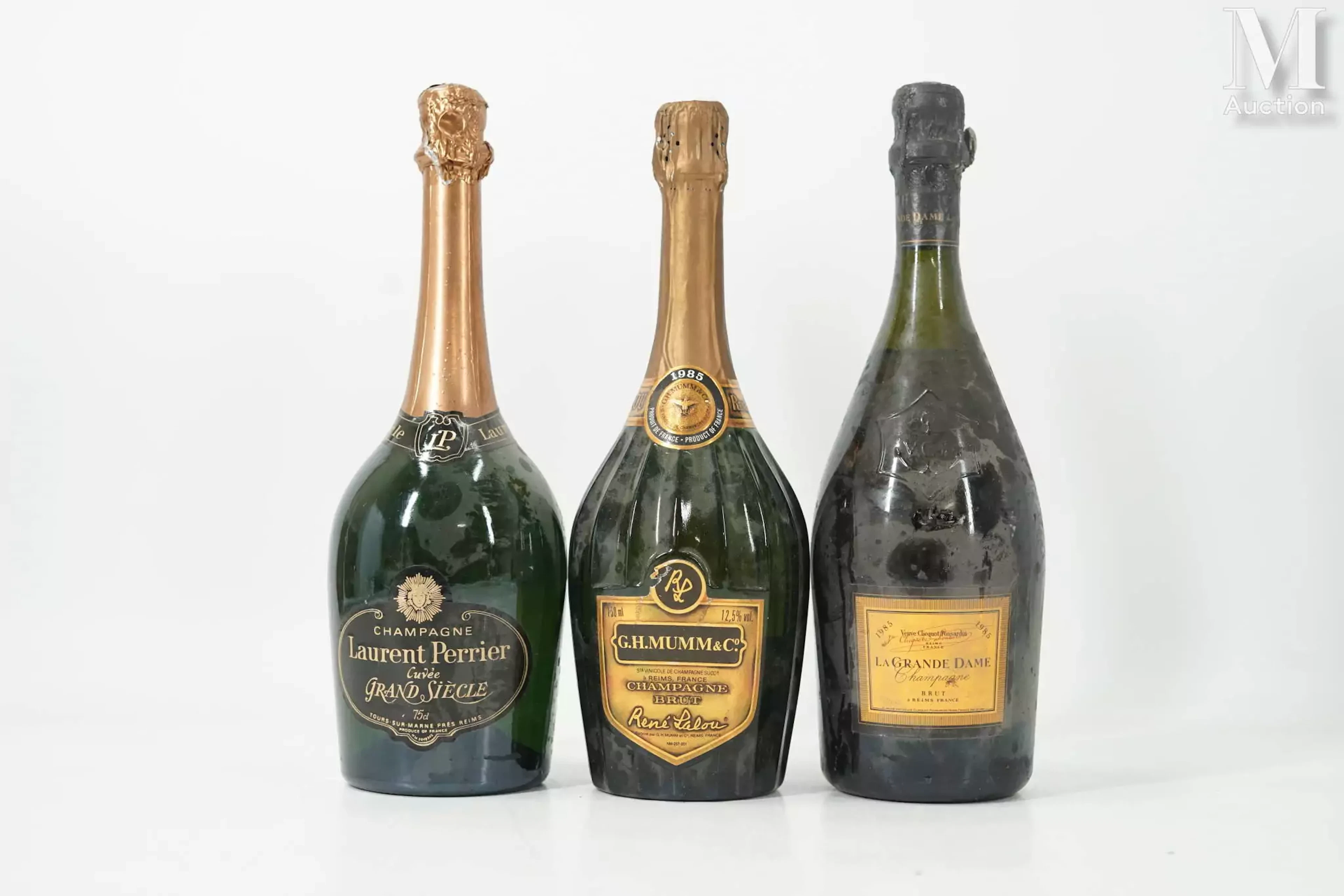 CHAMPAGNE DIVERS