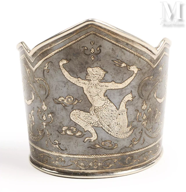 Bracelet manchette ouvert en argent niellé Royaume de Siam (Thaïlande)