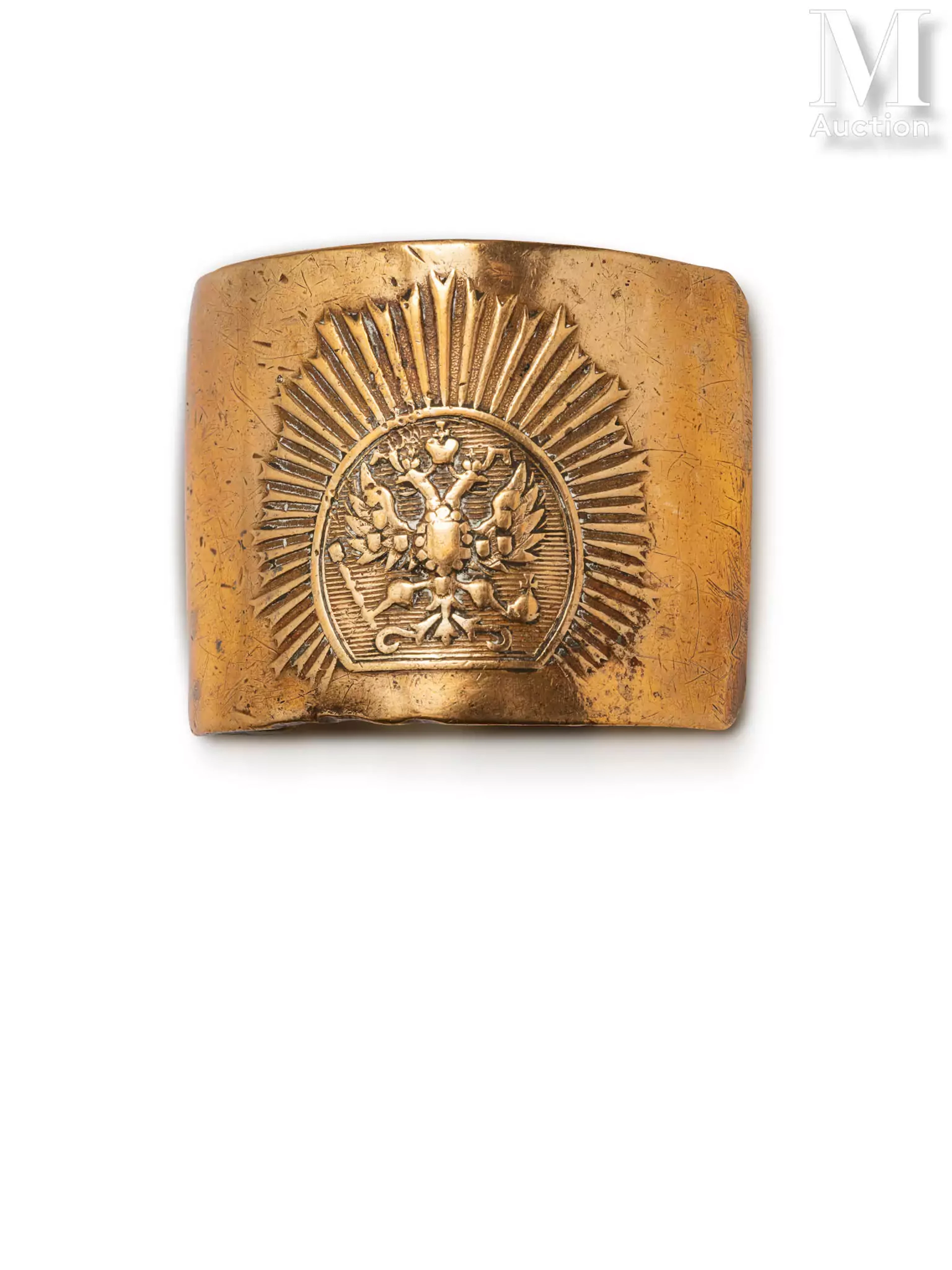Boucle de ceinturon d’un élève du Corps des Cadets, en laiton doré. Usures.