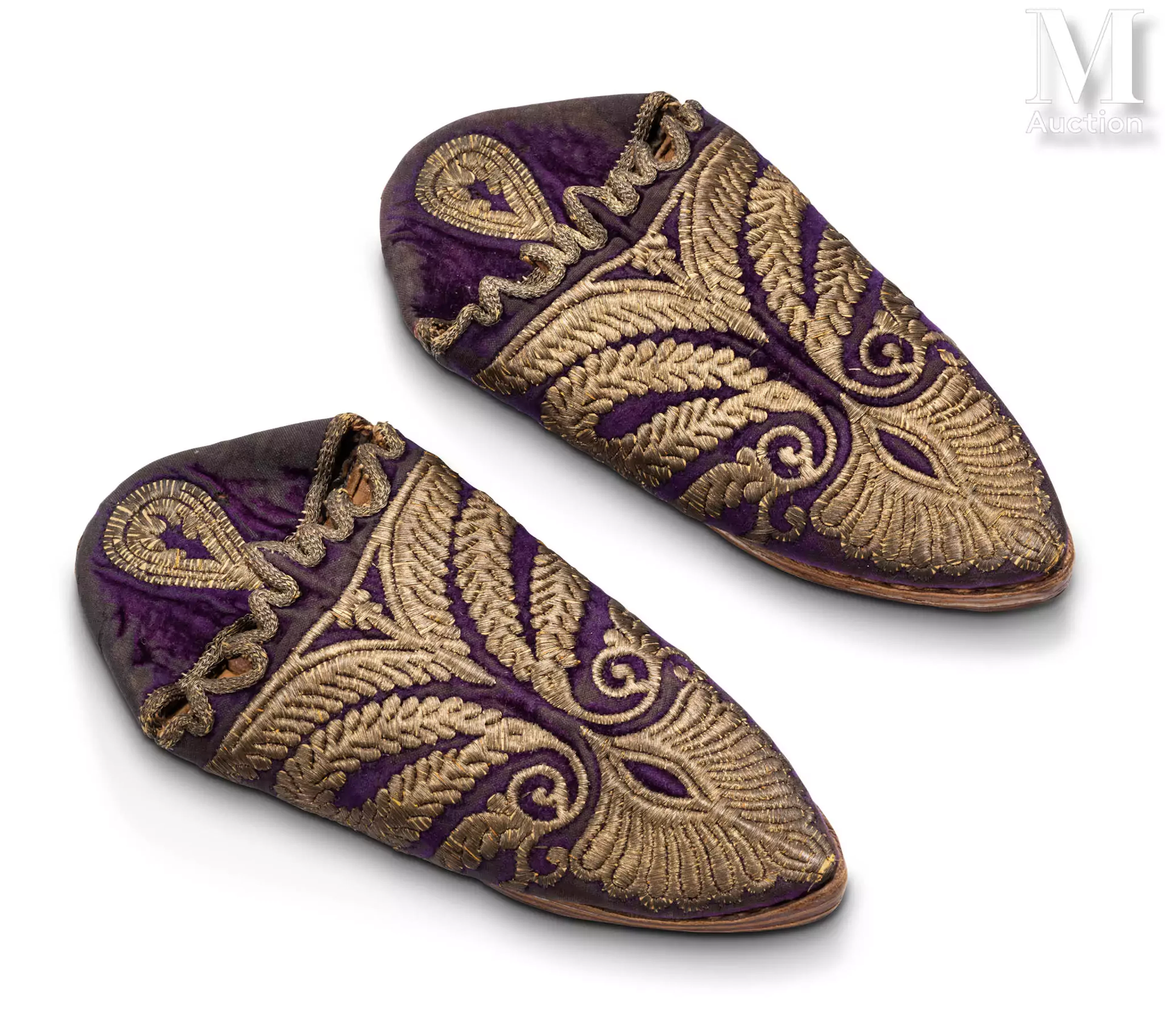 Paire de babouche finement brodée Maroc, fin du XIXe siècle