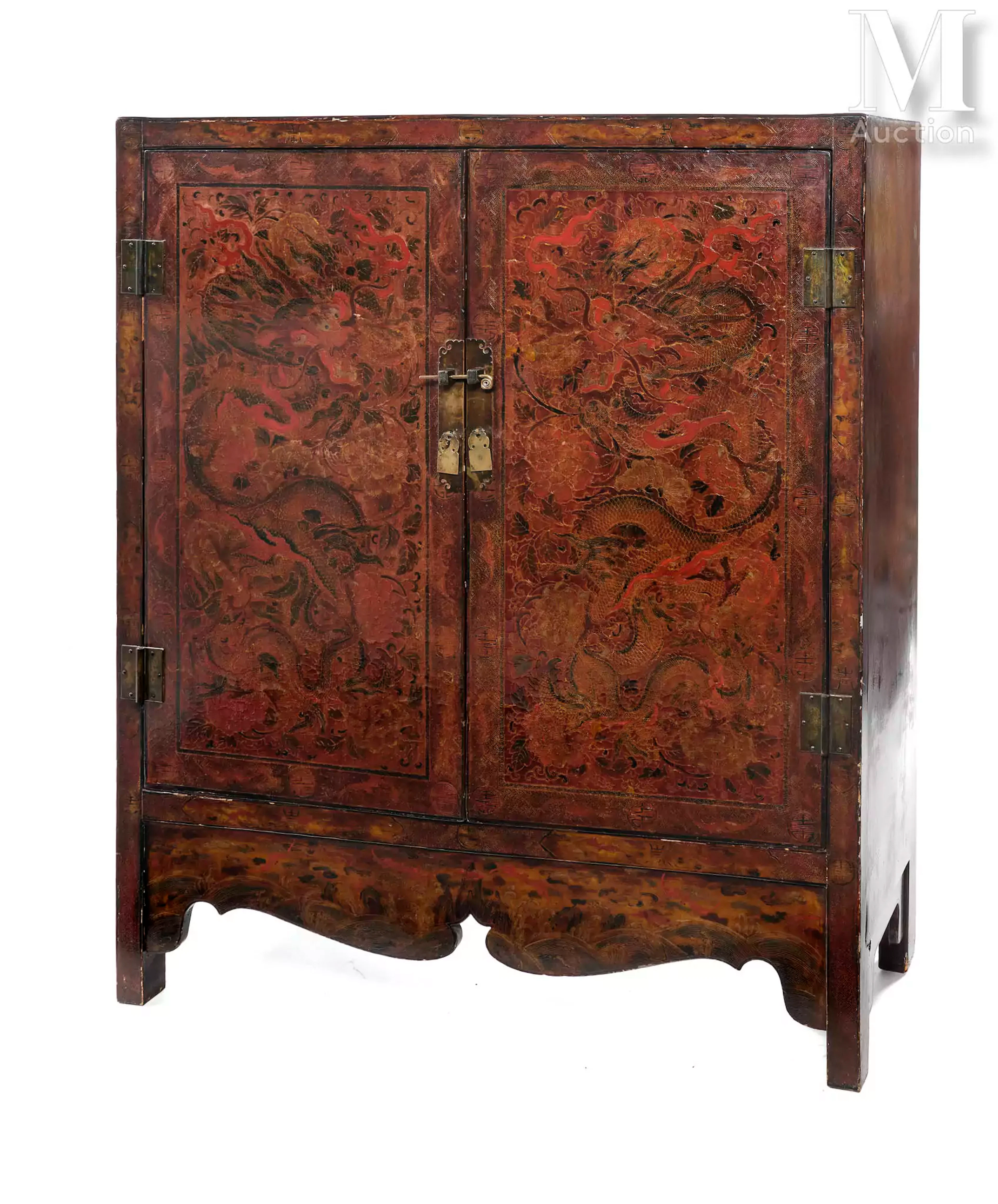 CHINE, pour l'exportation, début du XXe siècle Armoire en bois laqué