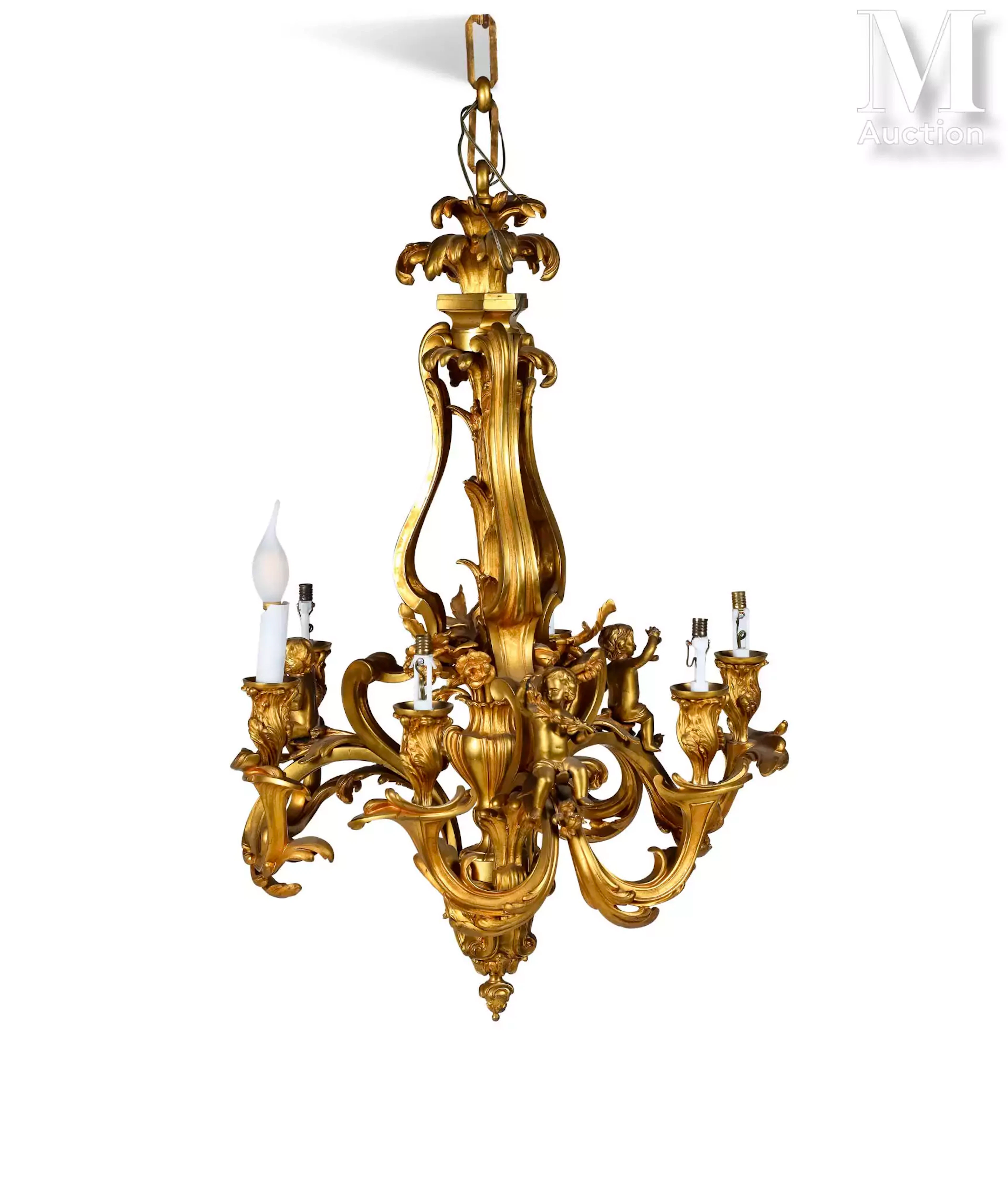 Important lustre de style Louis XV