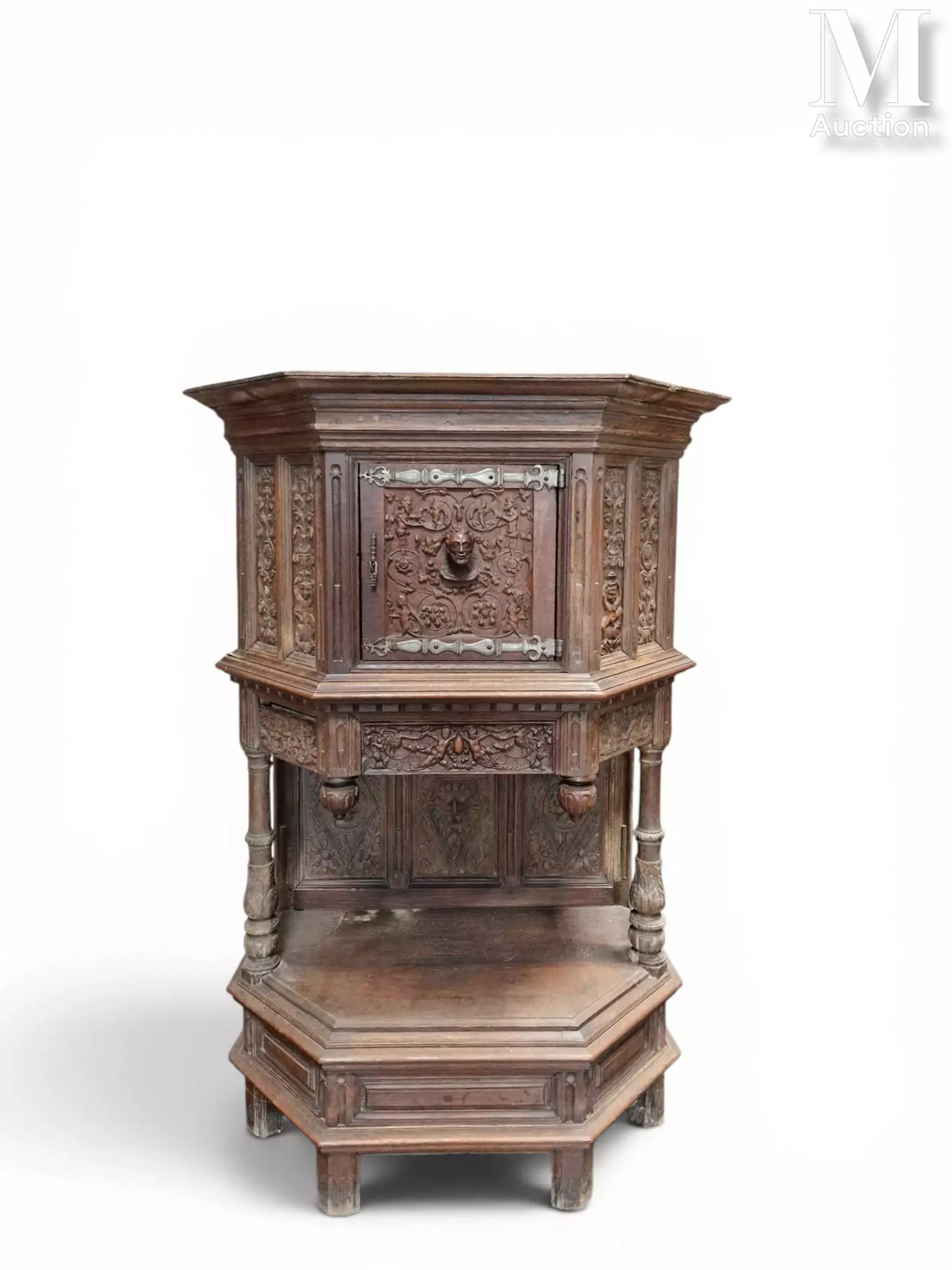 Dressoir de style Renaissance