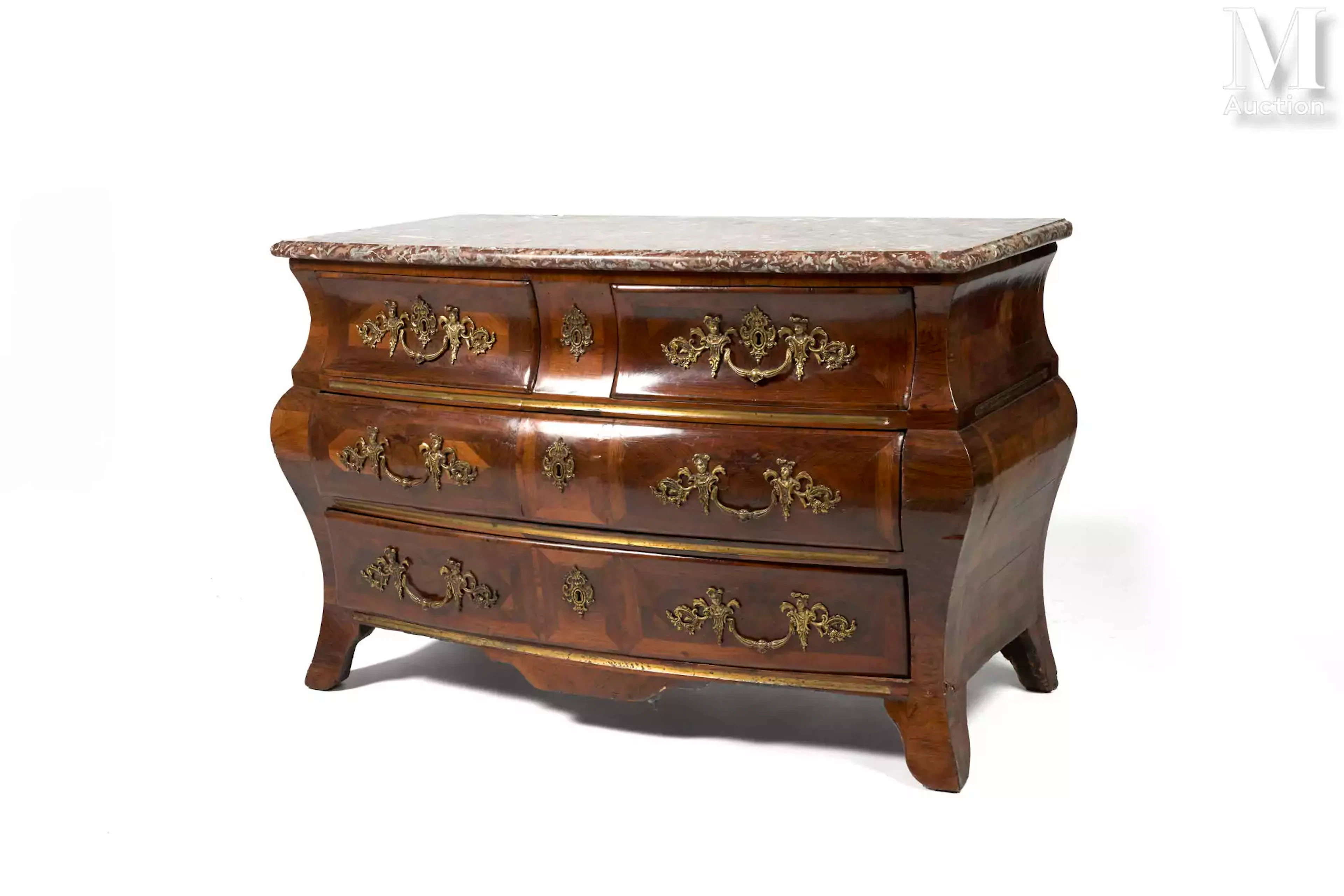 Commode tombeau d'époque Louis XV