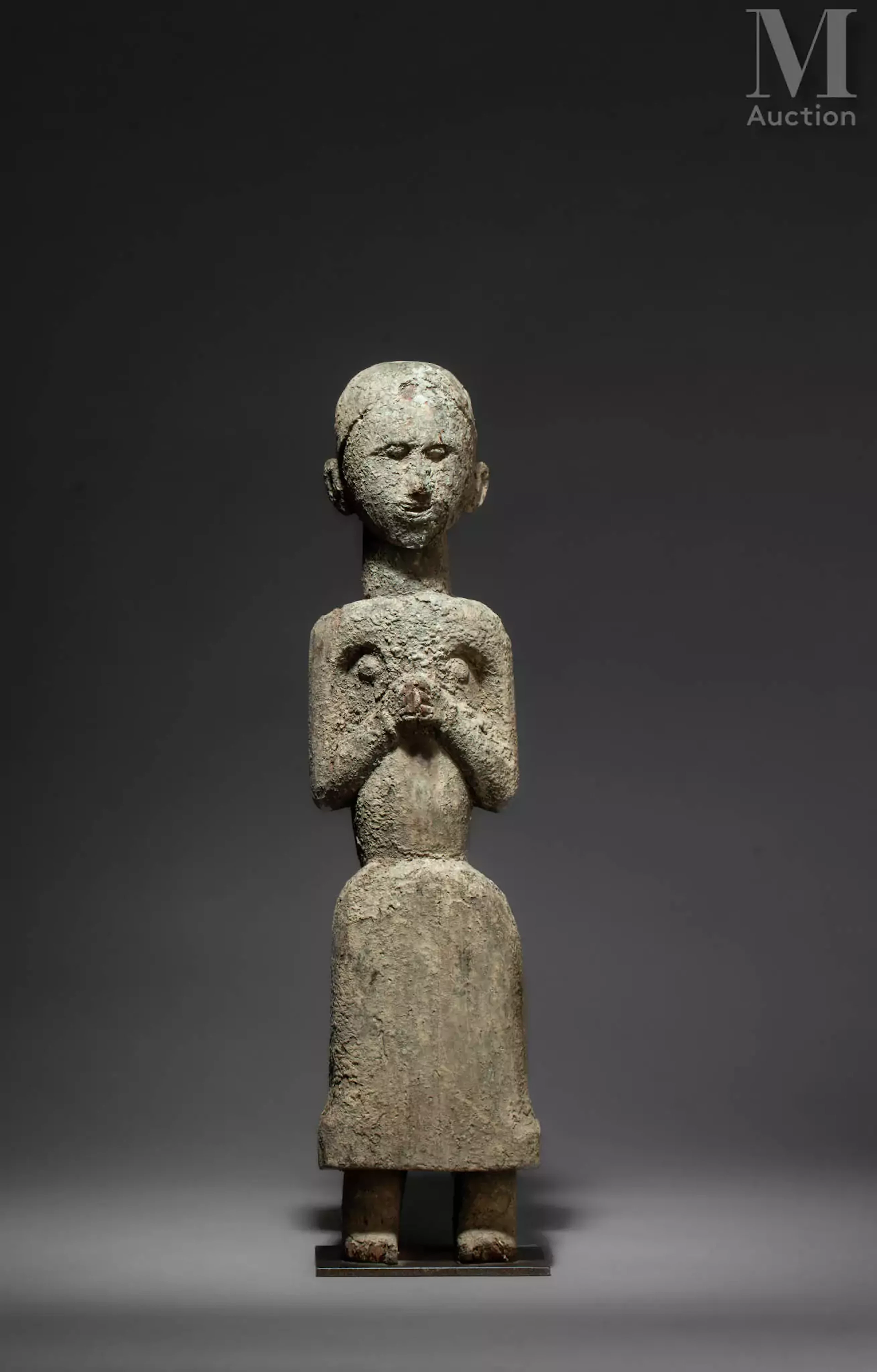 Statue féminine