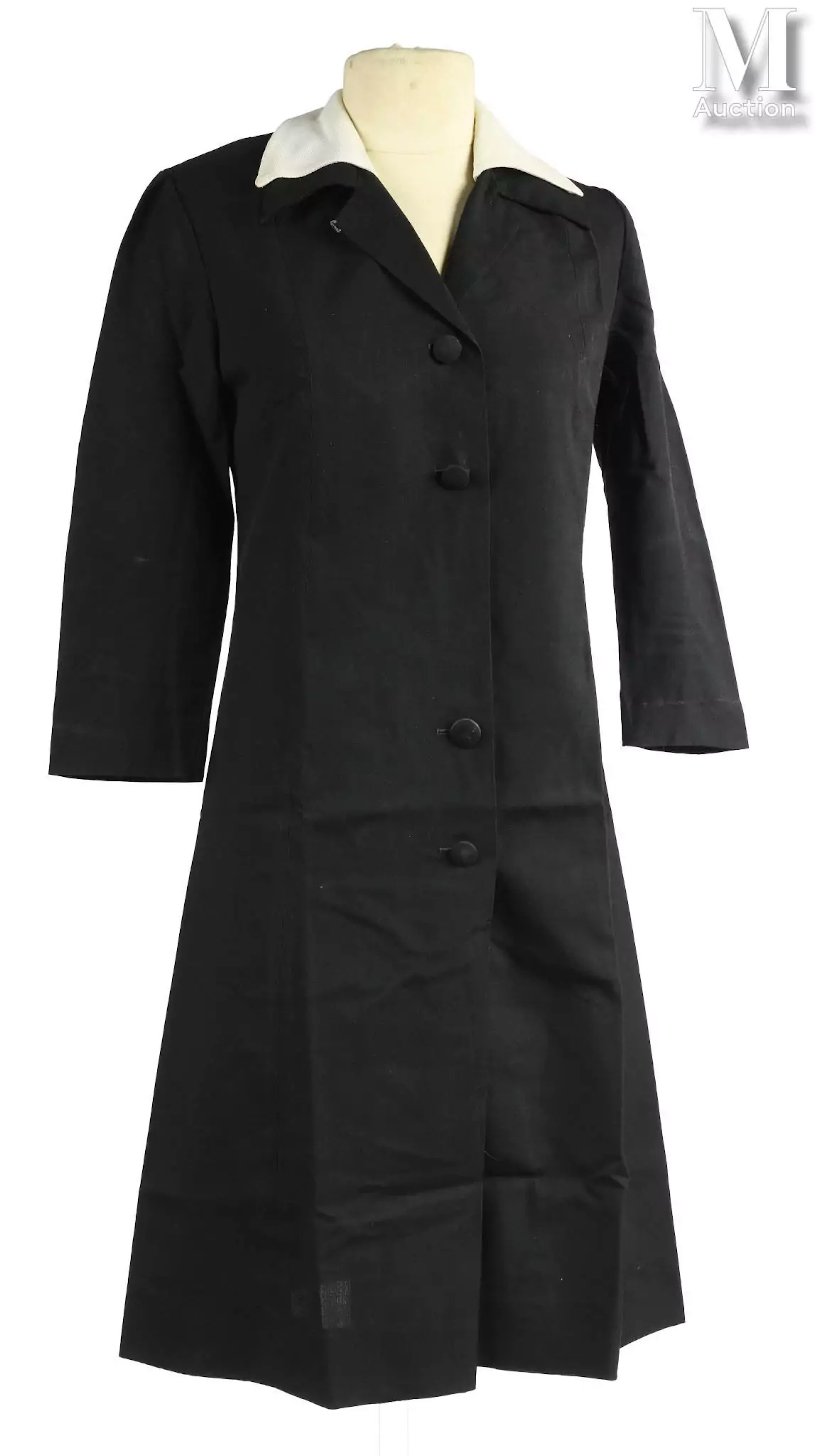 Robe noire de Brigitte Bardot