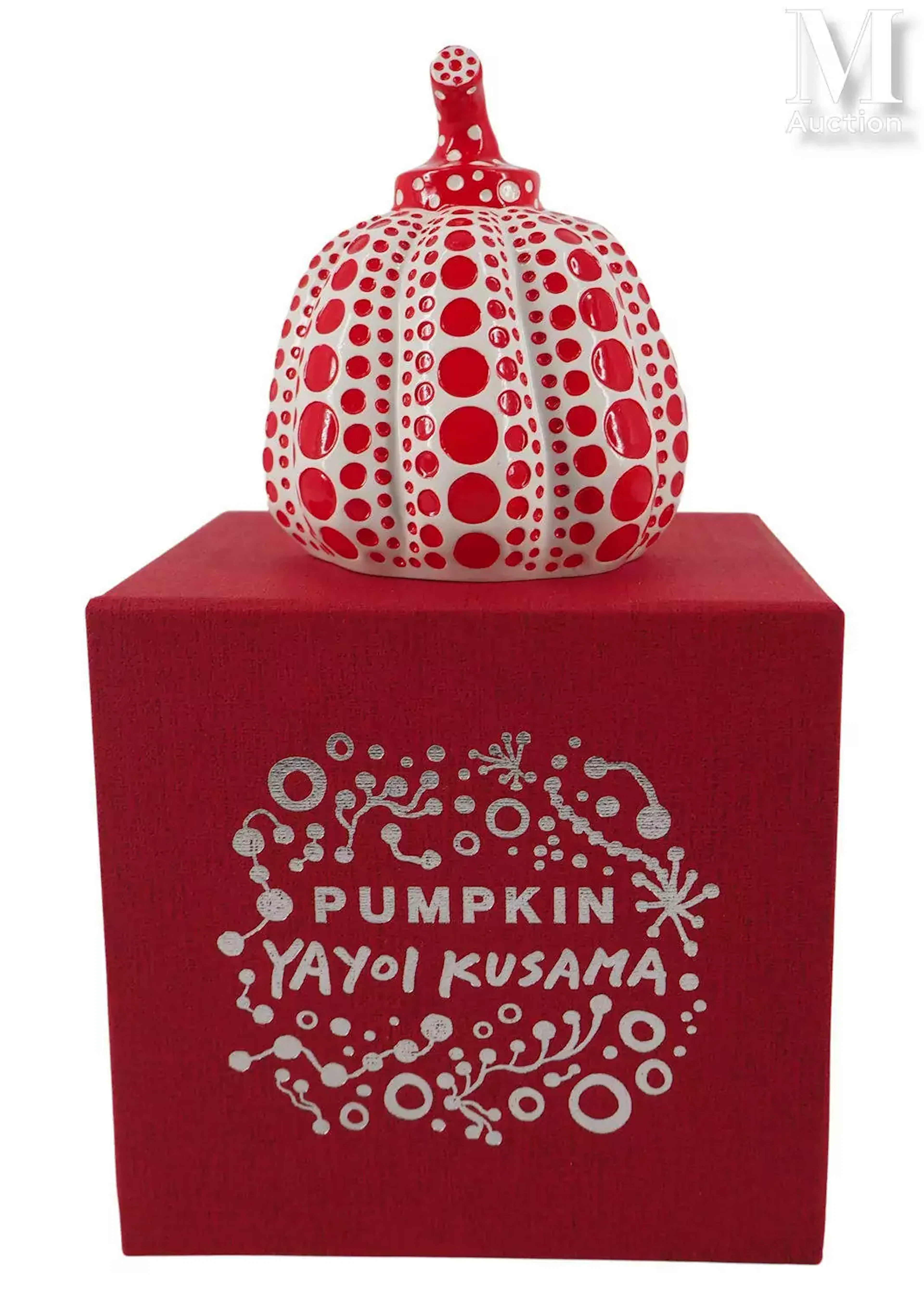 KUSAMA Yayoi (1929-) Une sculpture en citrouille faite en résine Dots