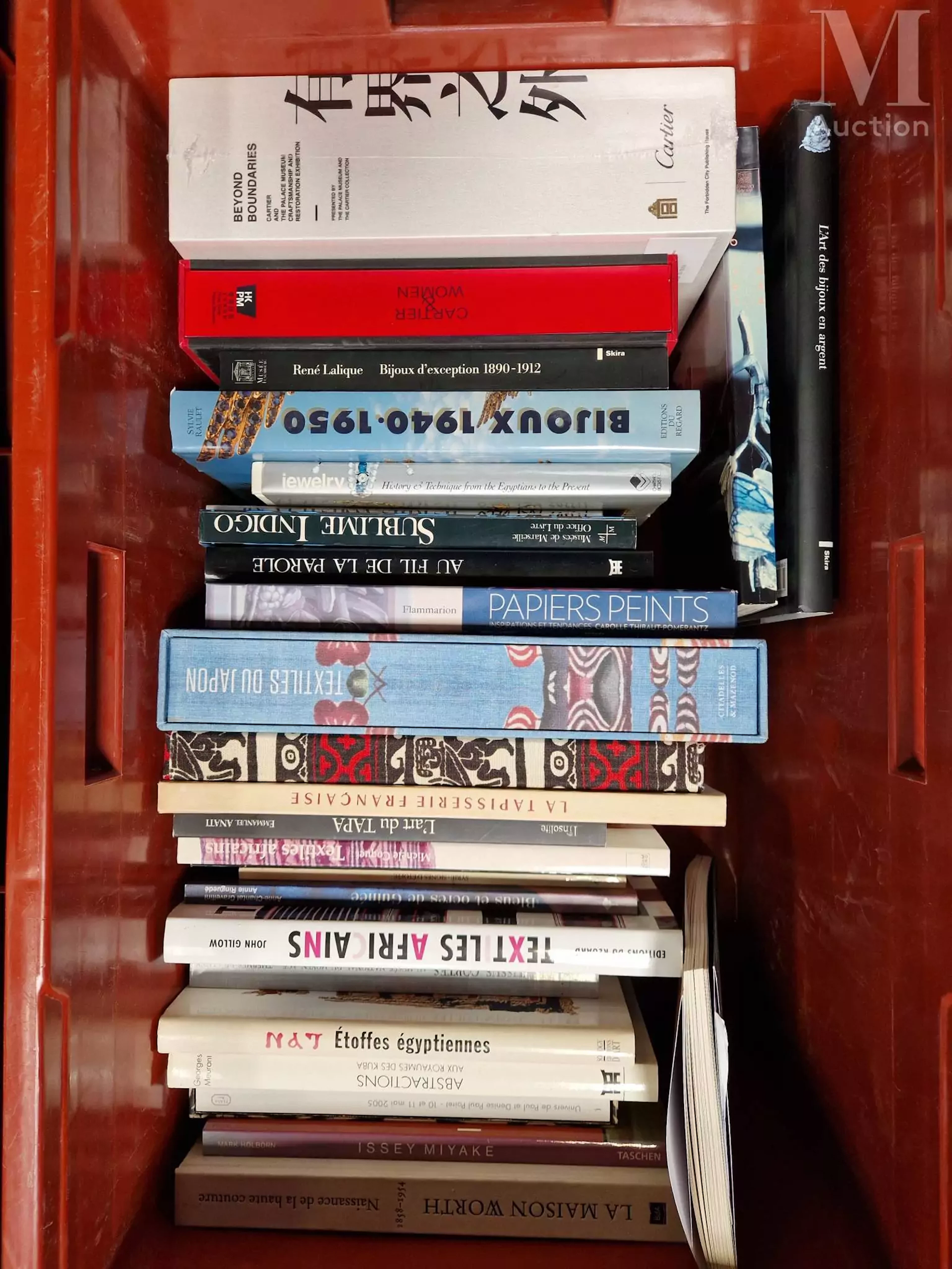MANETTE LIVRES - Tissus, mode, bijoux