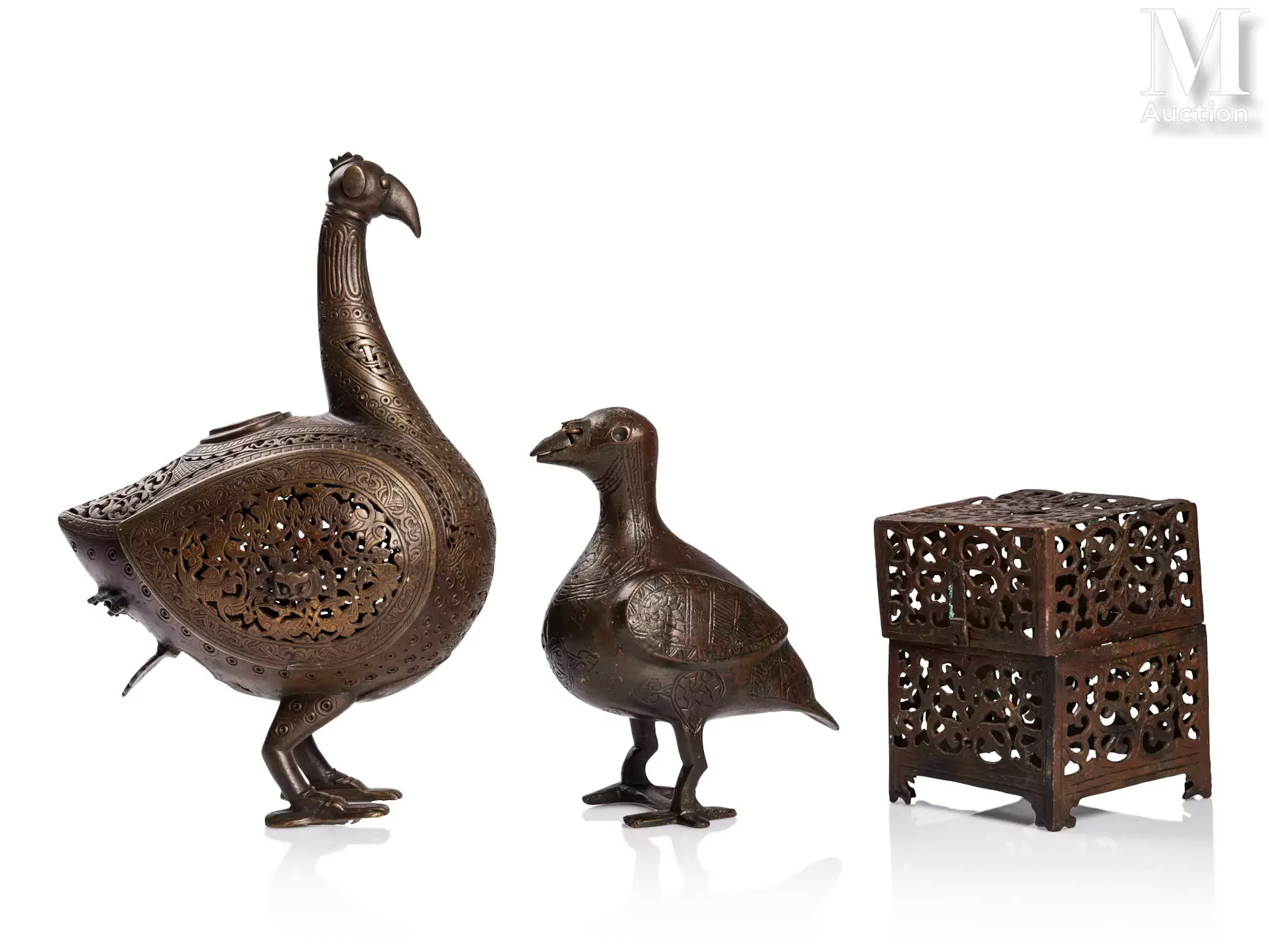 Ensemble de pièces d'inspiration seldjoukide Iran, XXe siècle et plus ancien