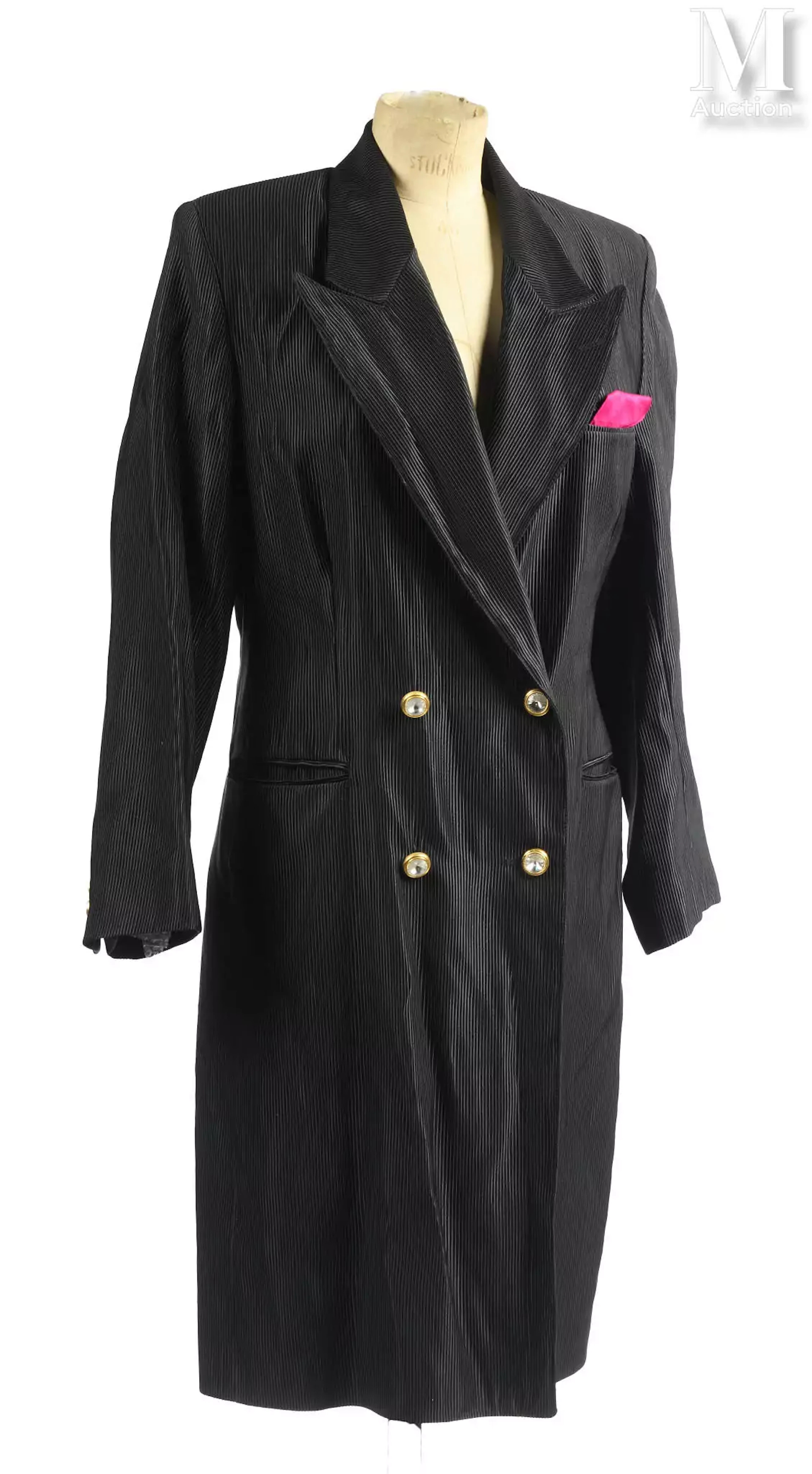 Tenue de mi-saison et d'hiver de Brigitte Bardot comprenant :
